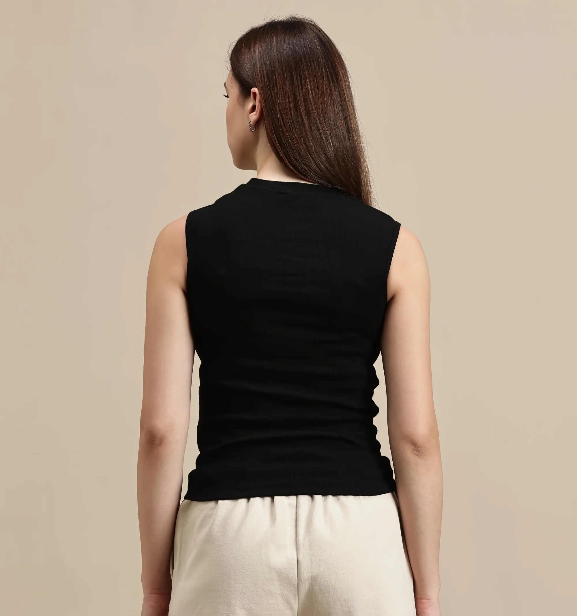 Women Black Sleeveless Top - Image 3
