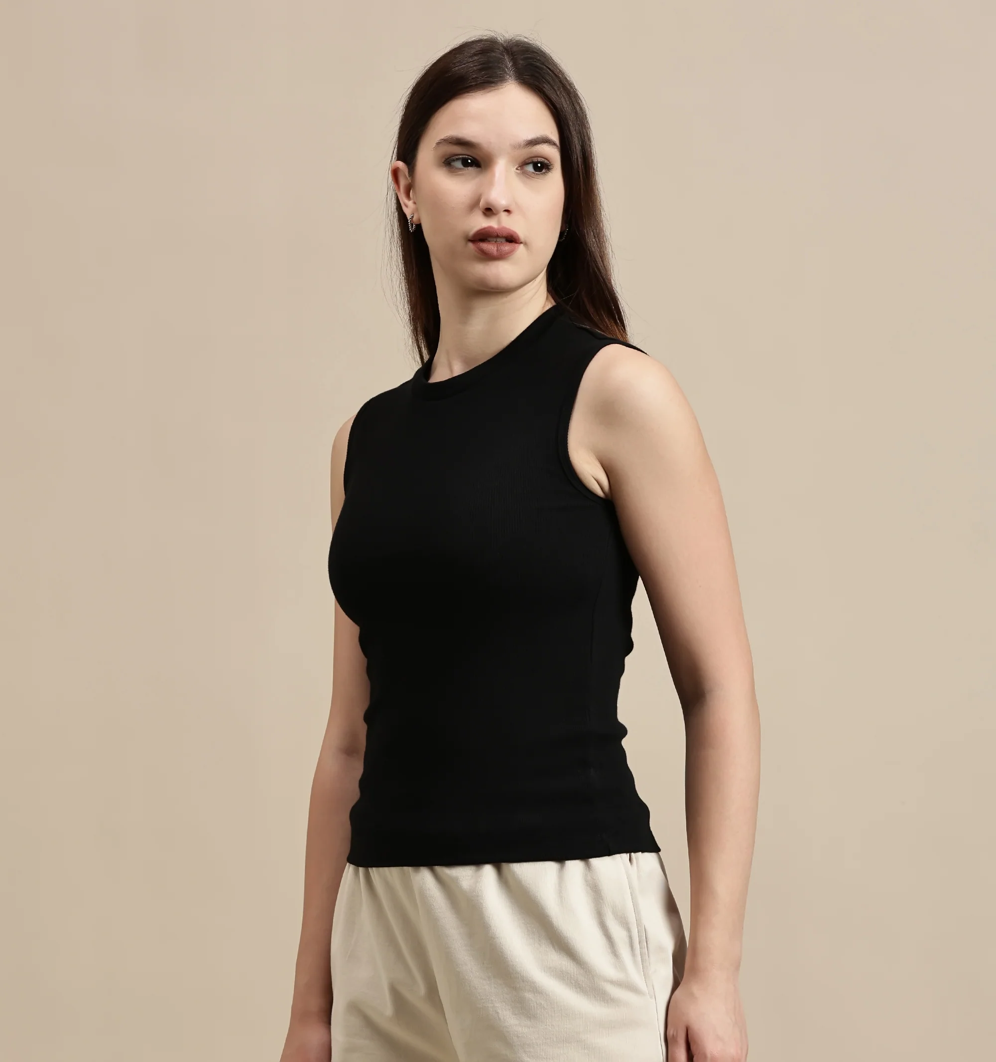 Women Black Sleeveless Top - Image 5