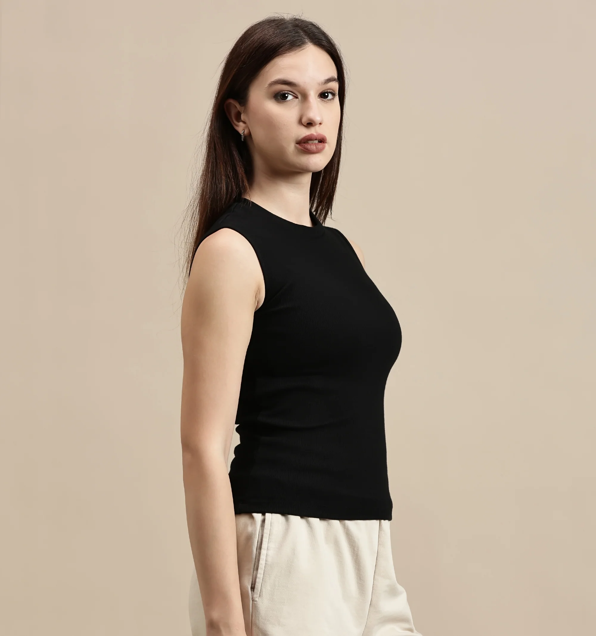 Women Black Sleeveless Top - Image 6