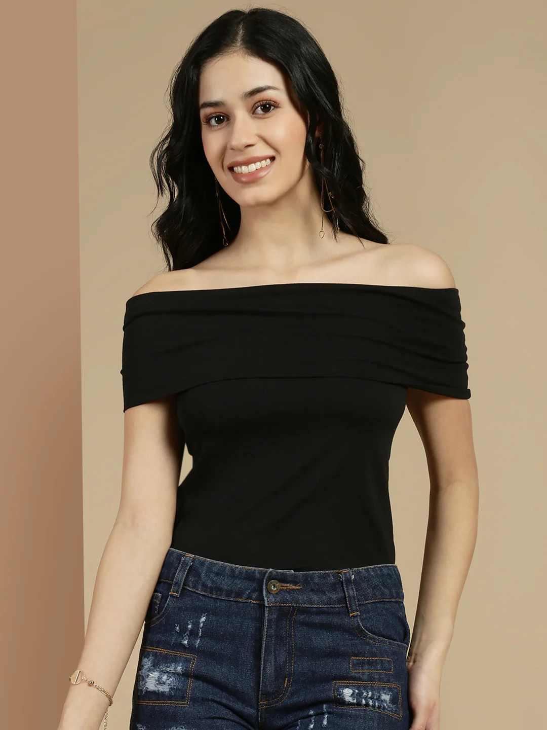 Women Black Sleeveless Top - Image 2