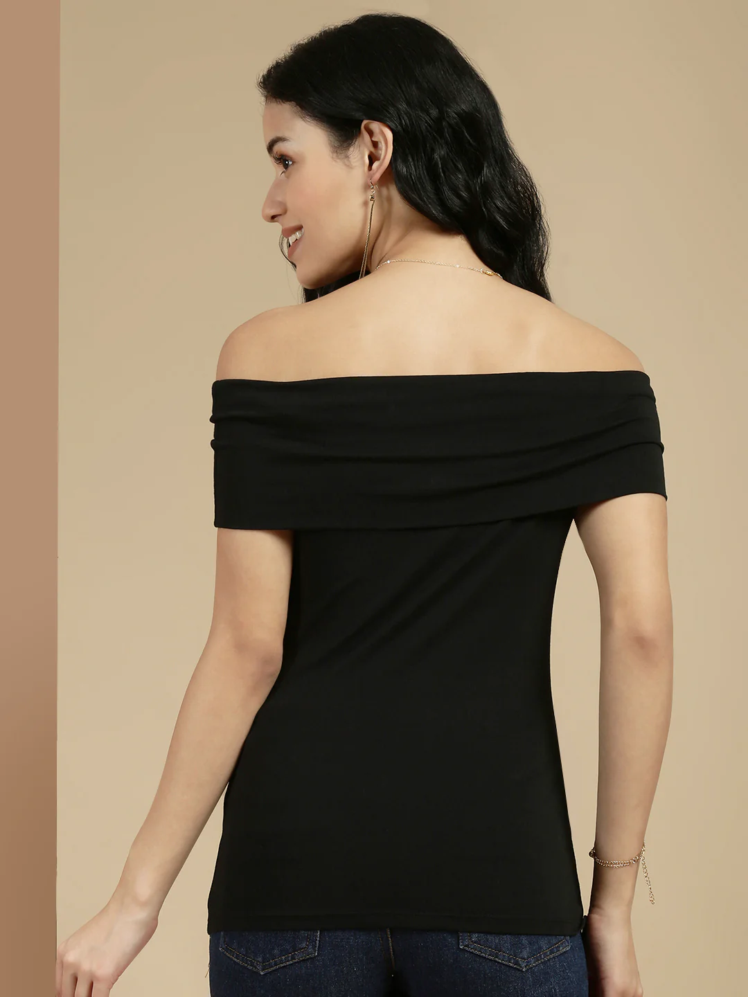 Women Black Sleeveless Top - Image 3