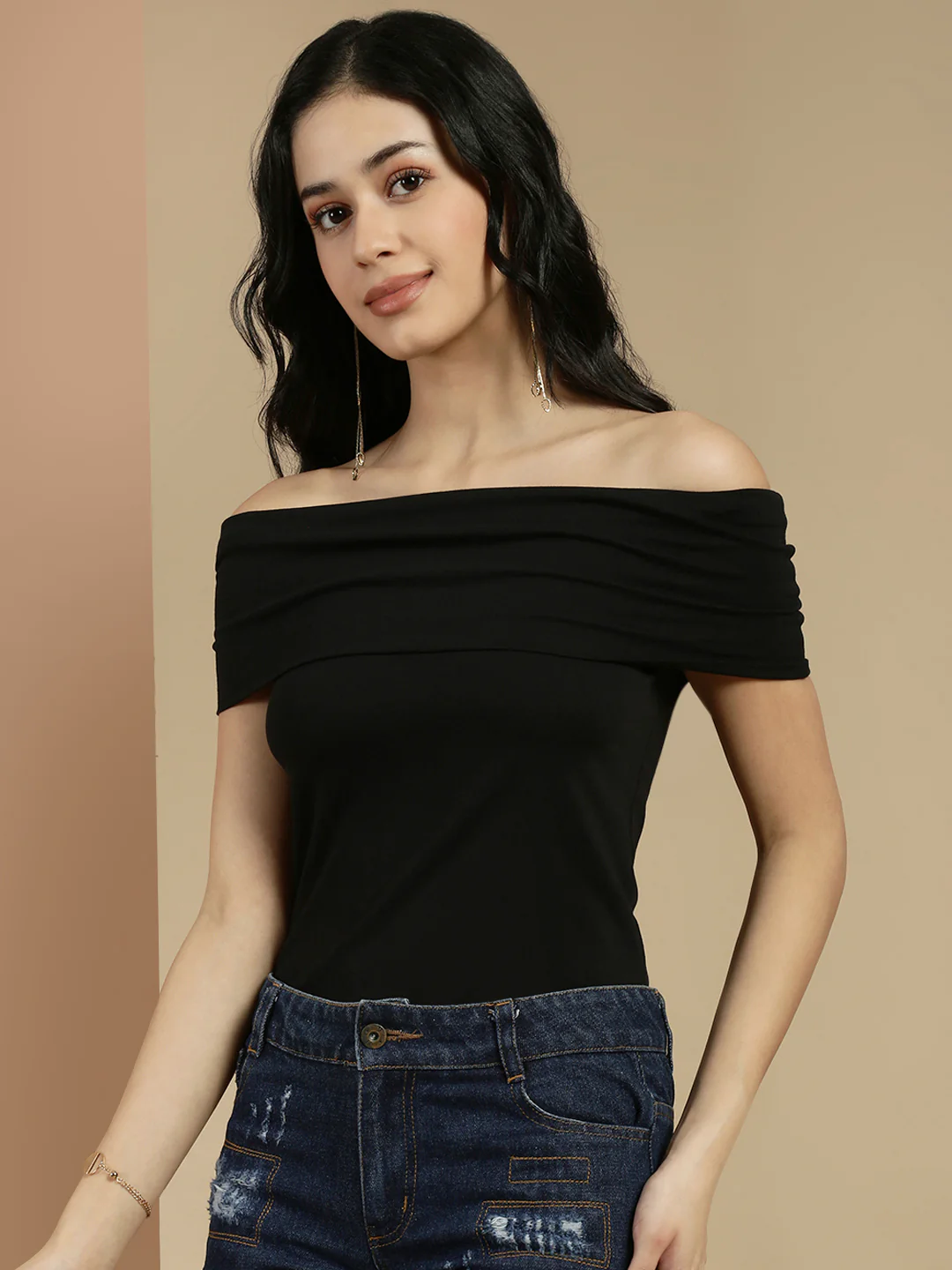Women Black Sleeveless Top - Image 5