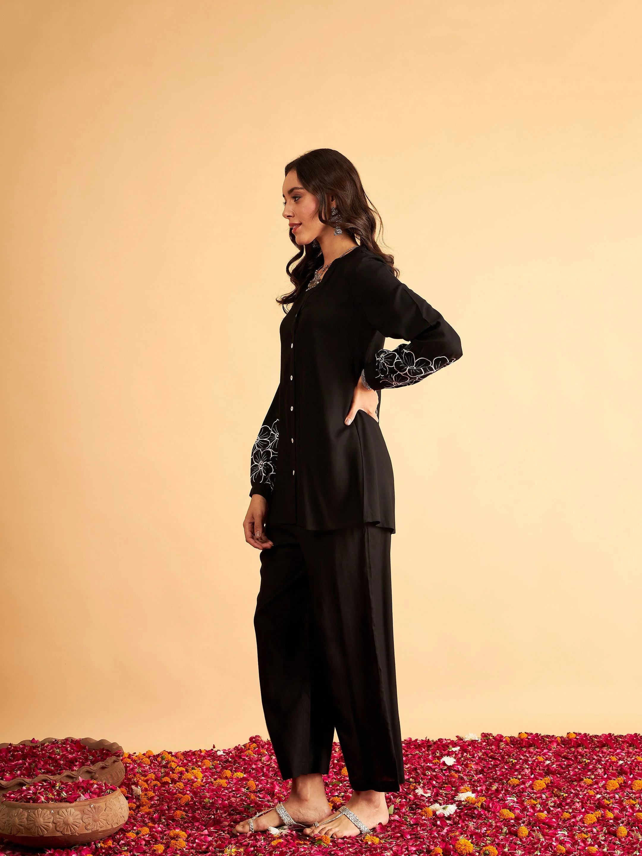 Women Black Sleeves Embroidered Shirt With Pants - Image 3