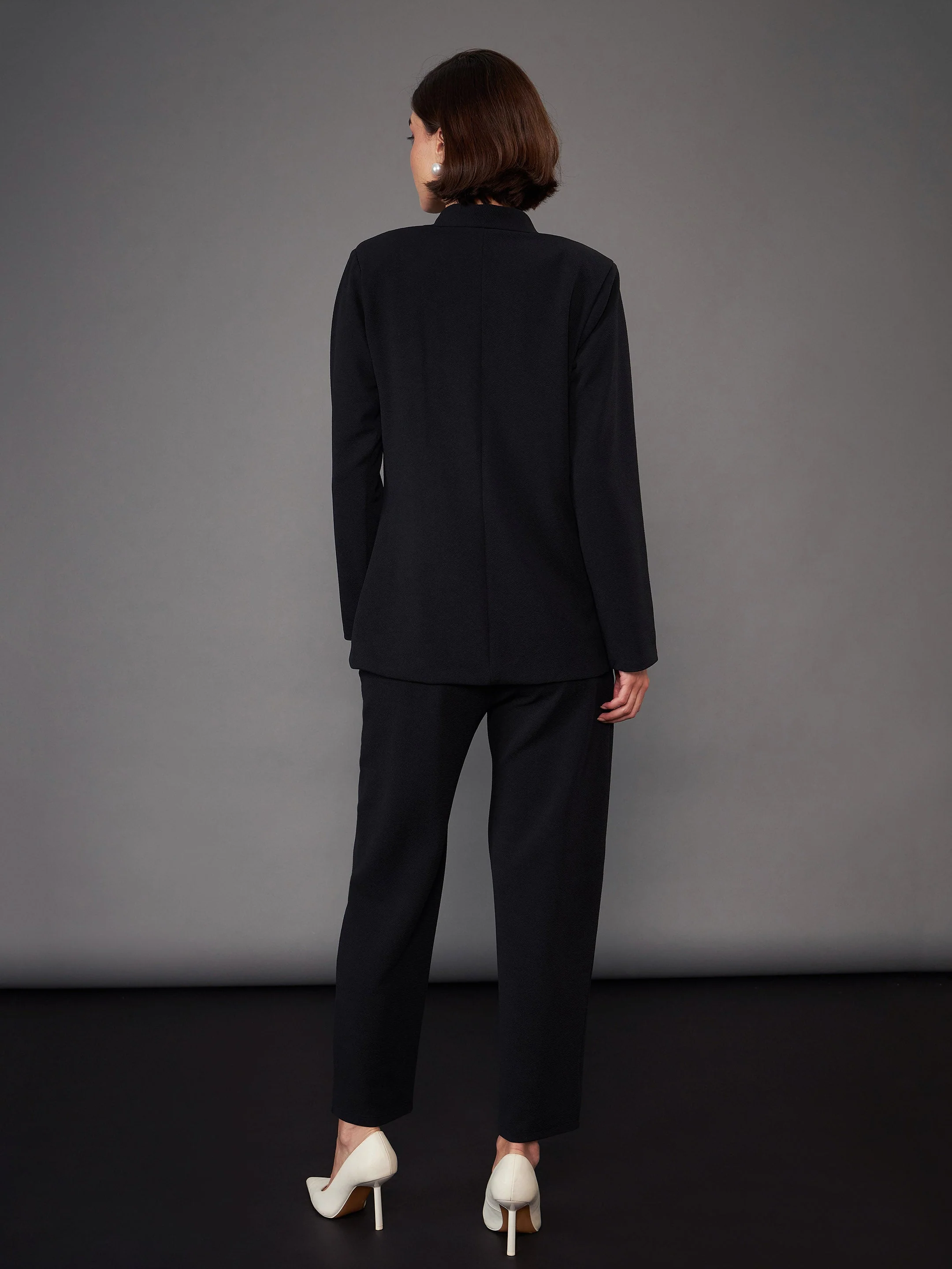 Women Black Slim Fit Blazer With Pleated Pants - Image 2
