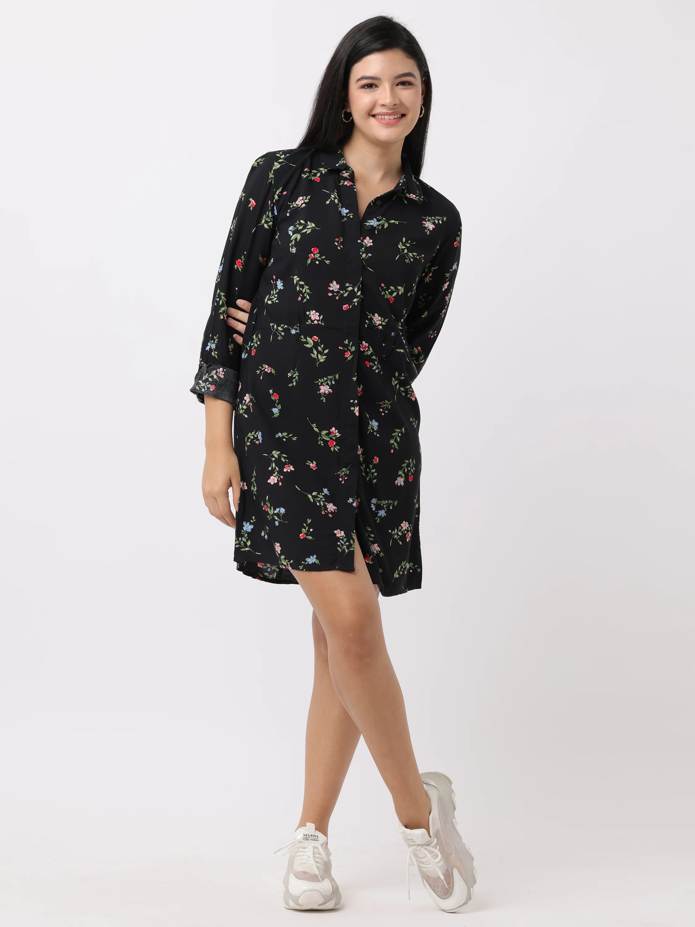 Women Black Slim Fit Printed Dress - Image 5