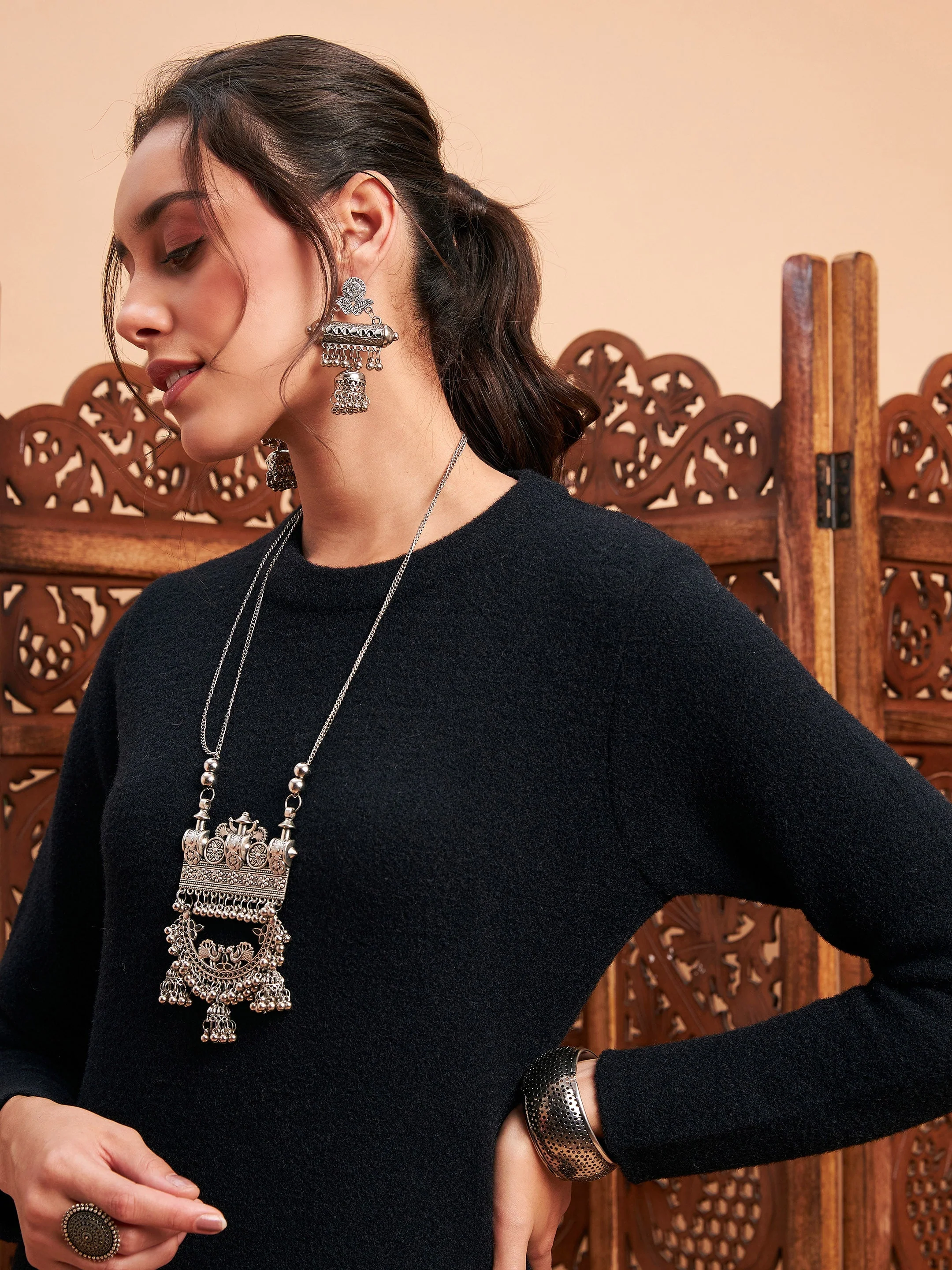 Women Black Solid Hair Wool Straight Kurta - Image 4