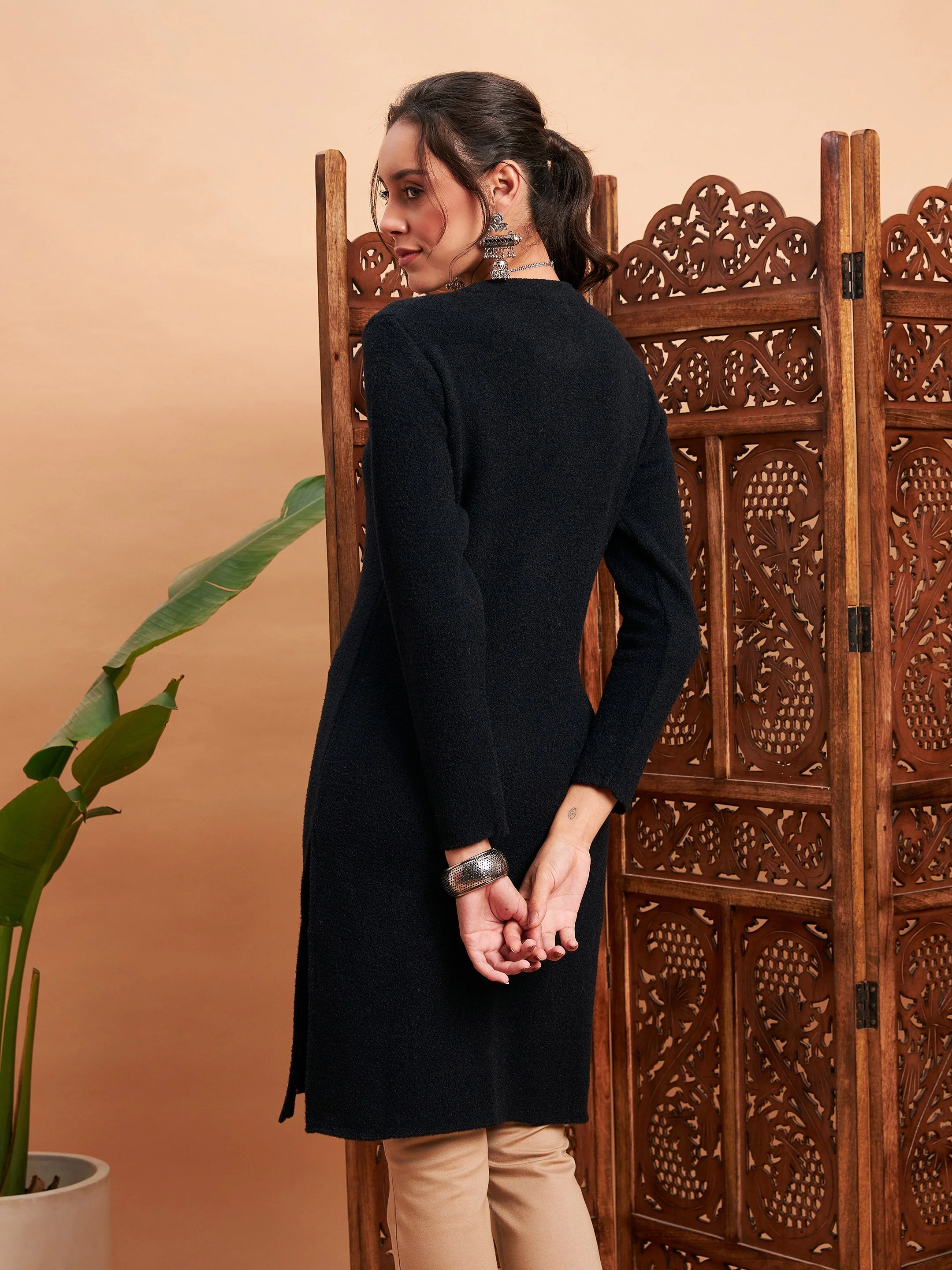 Women Black Solid Hair Wool Straight Kurta - Image 5