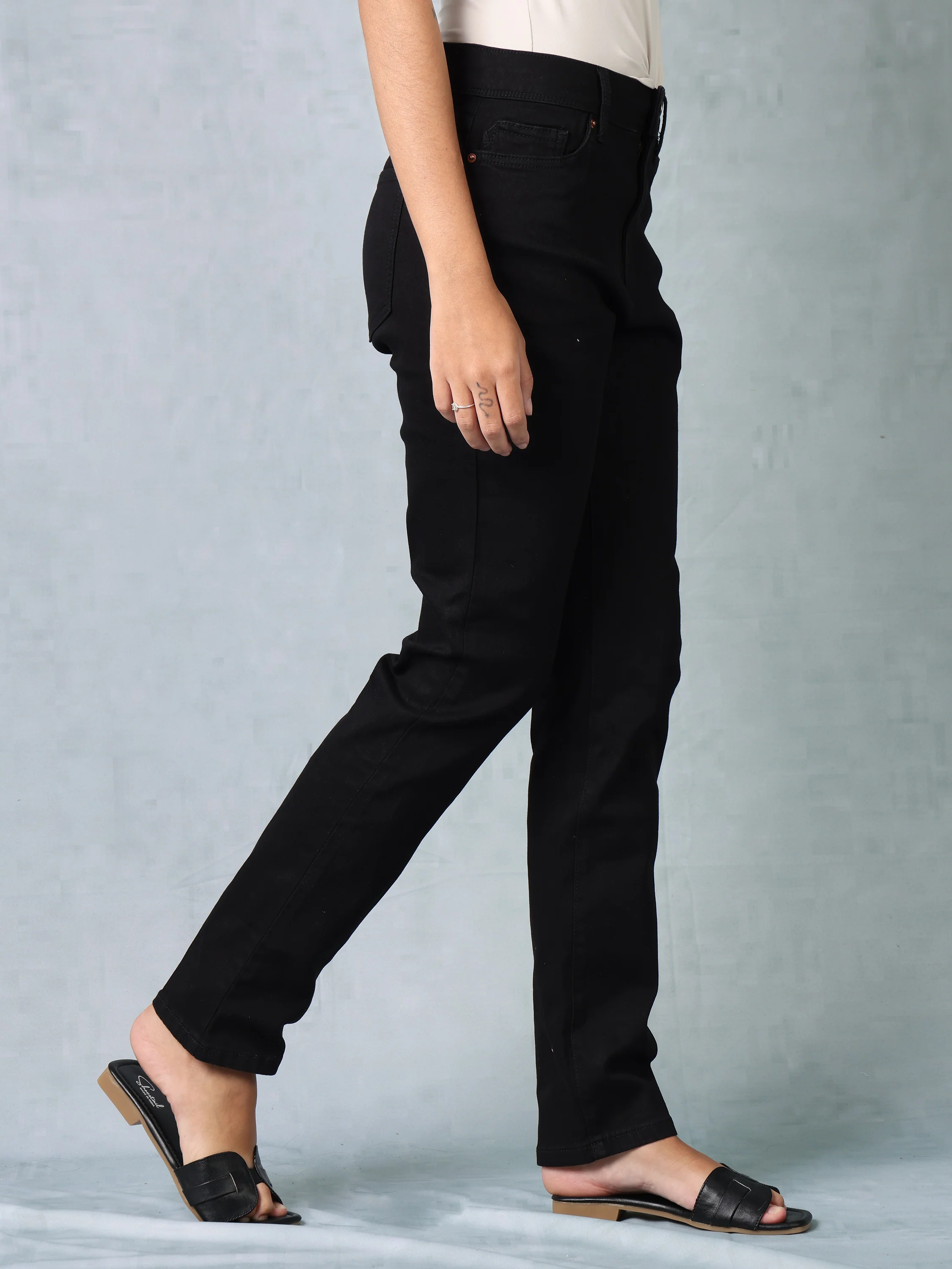 Women Black Straight Fit Jeans - Image 6