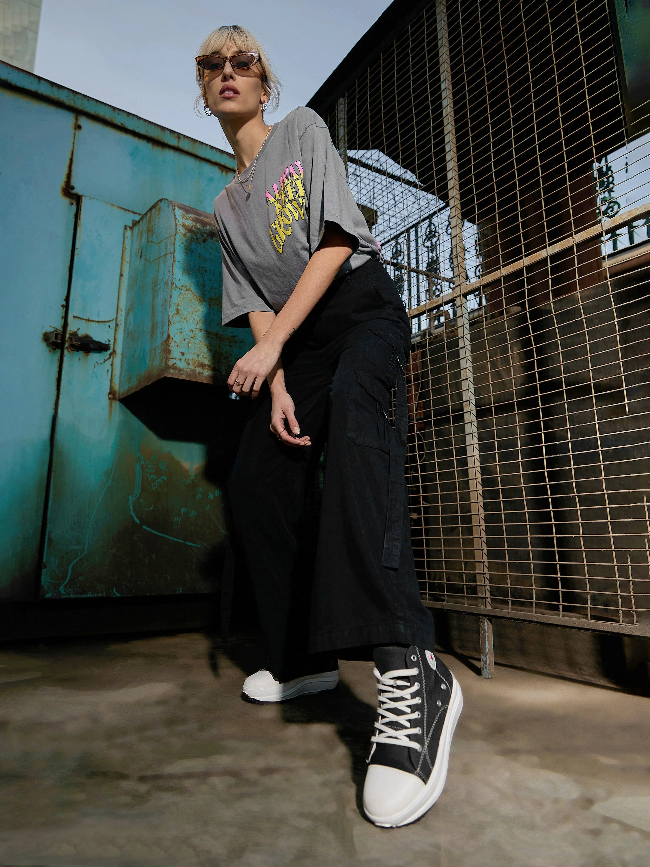 Women Black Tencel Cargo Pants - Image 2