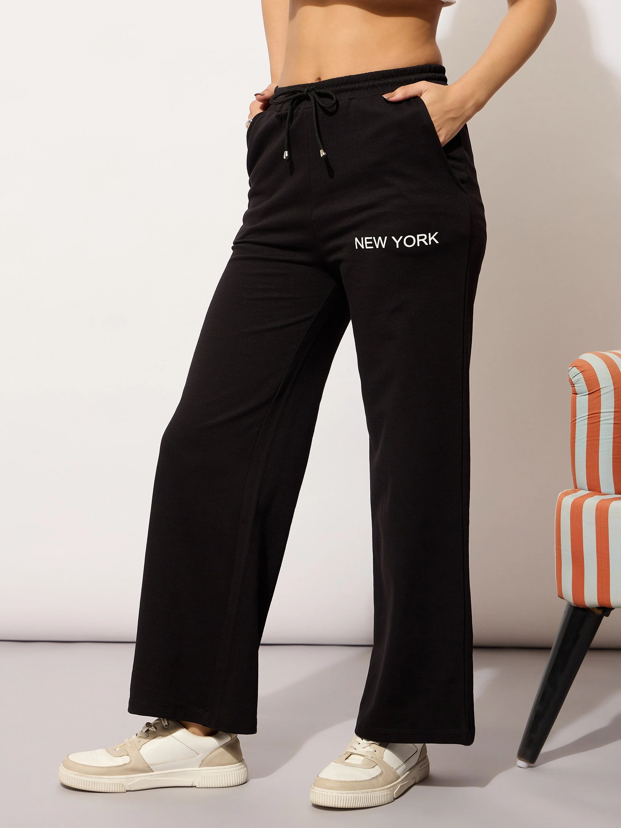 Women Black Terry Printed Track Pants - Image 3
