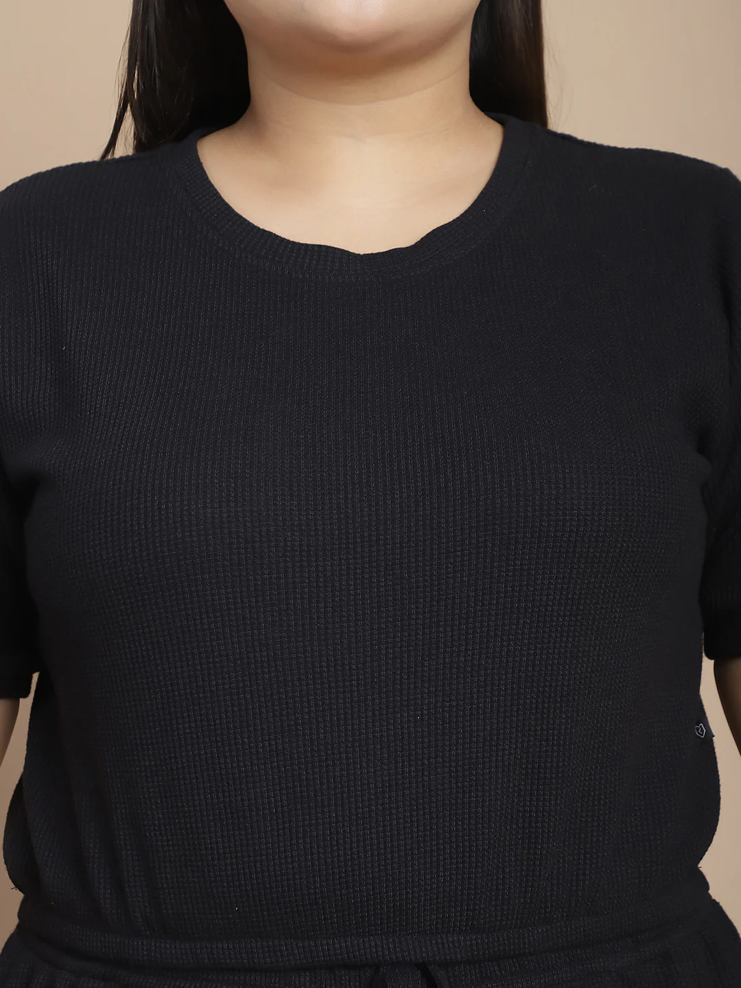 Women Black Textured co-ords - Image 5