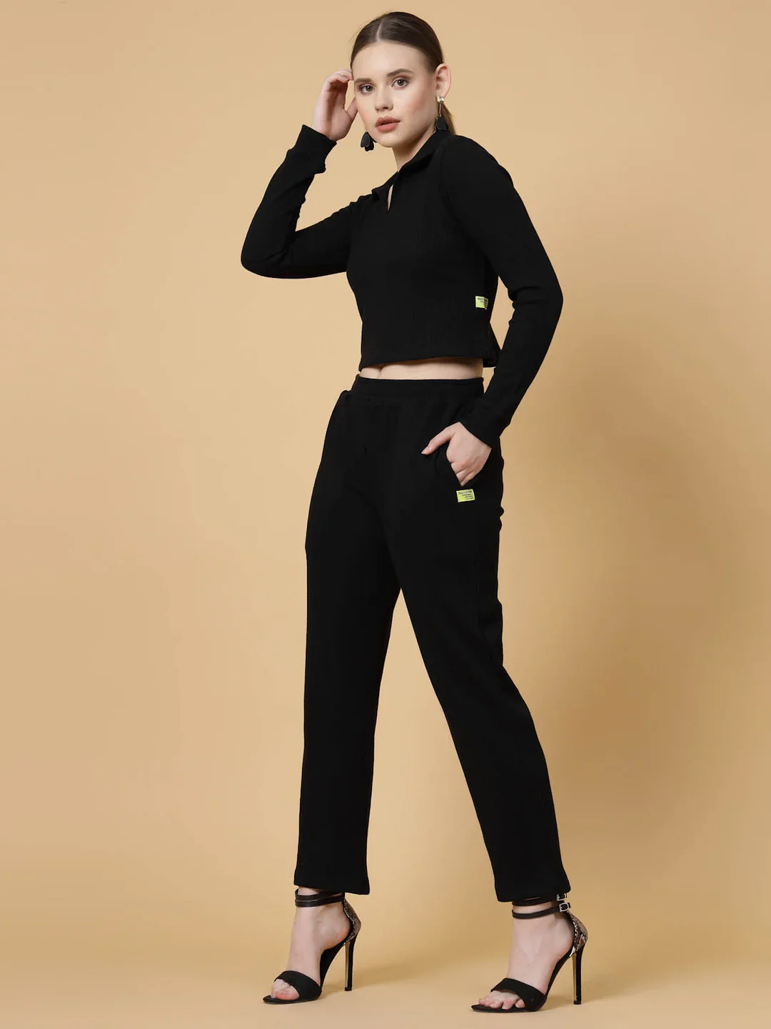 Women Black Textured co-ords - Image 3