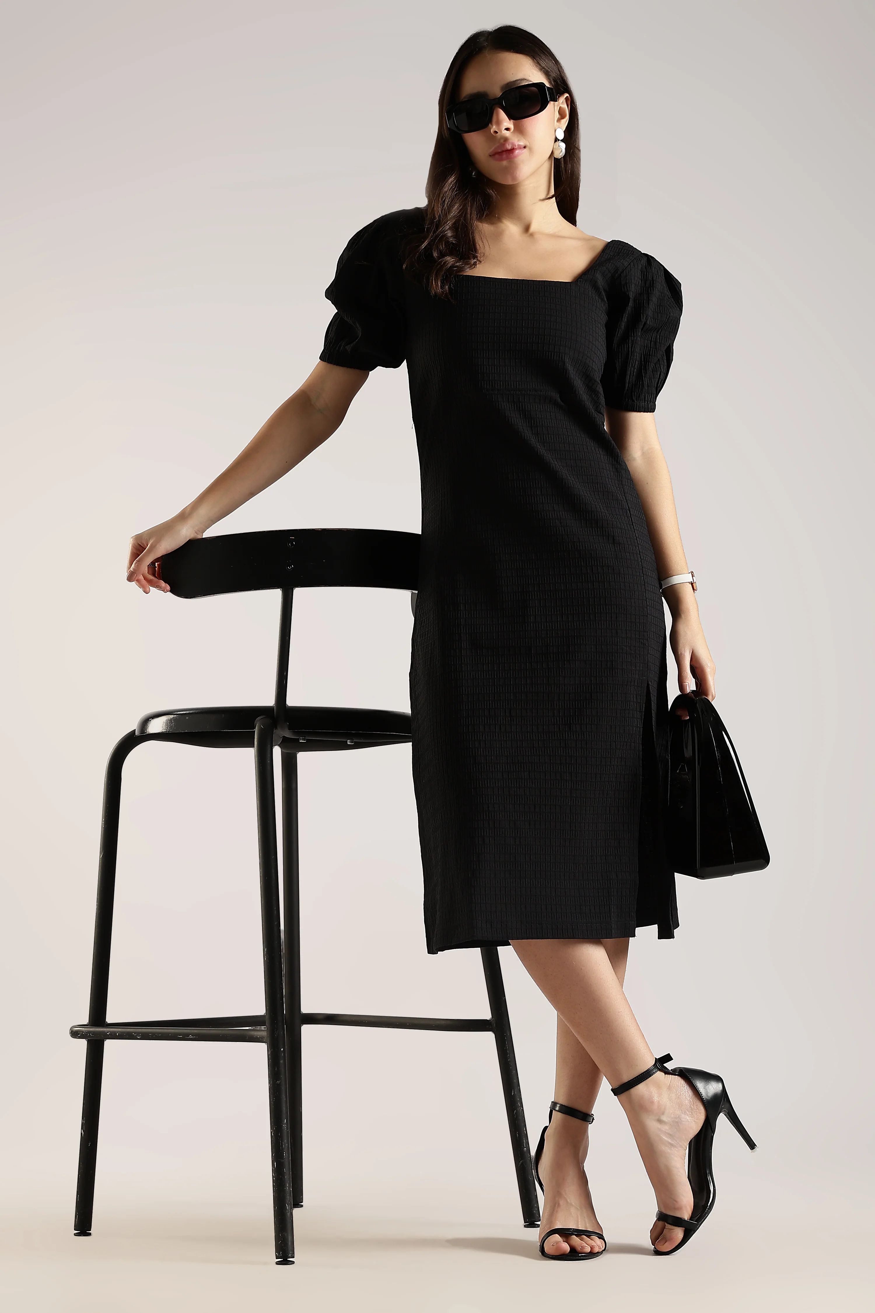 Women Black Textured Midi Dress - Image 4