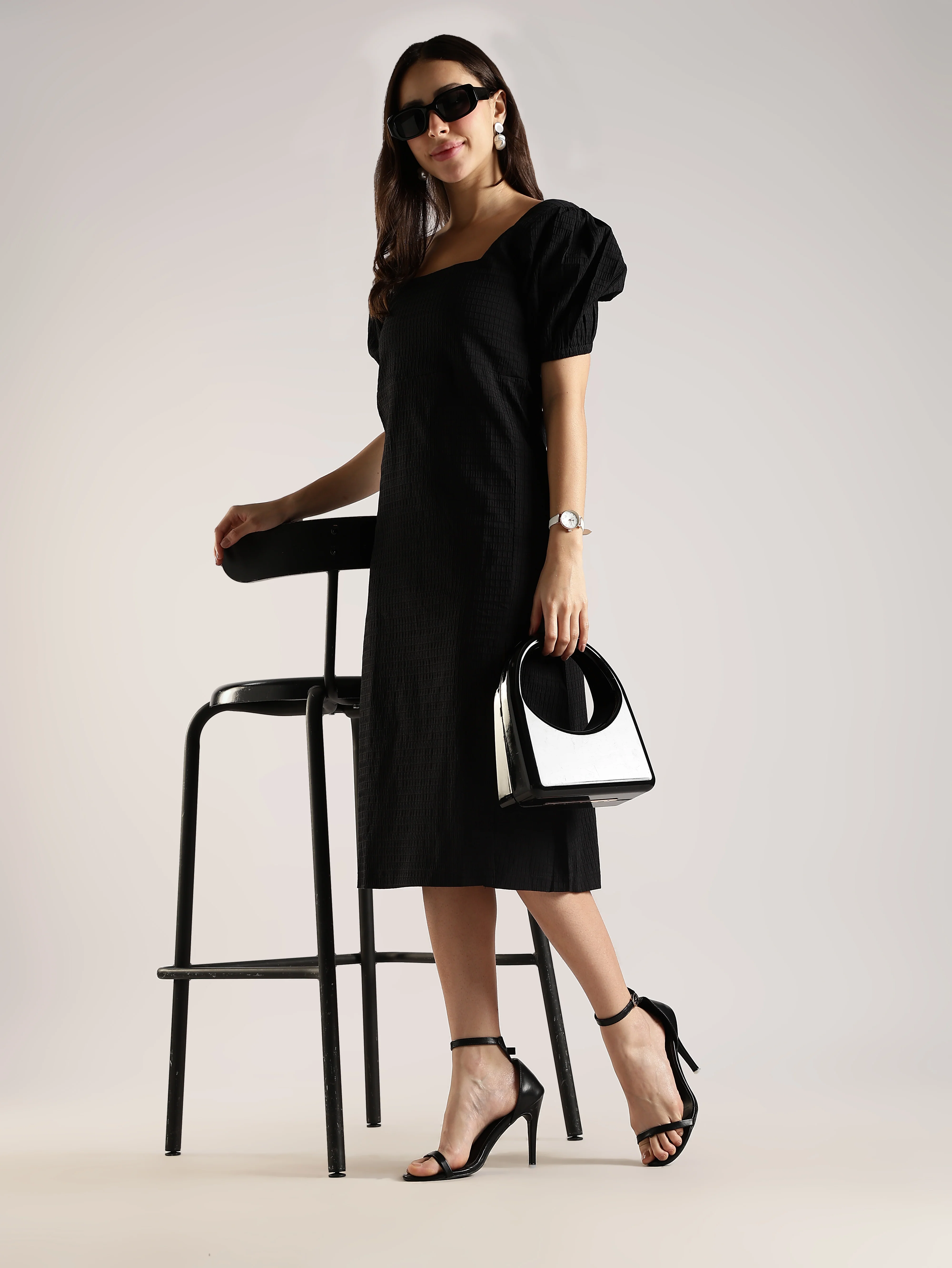 Women Black Textured Midi Dress - Image 5