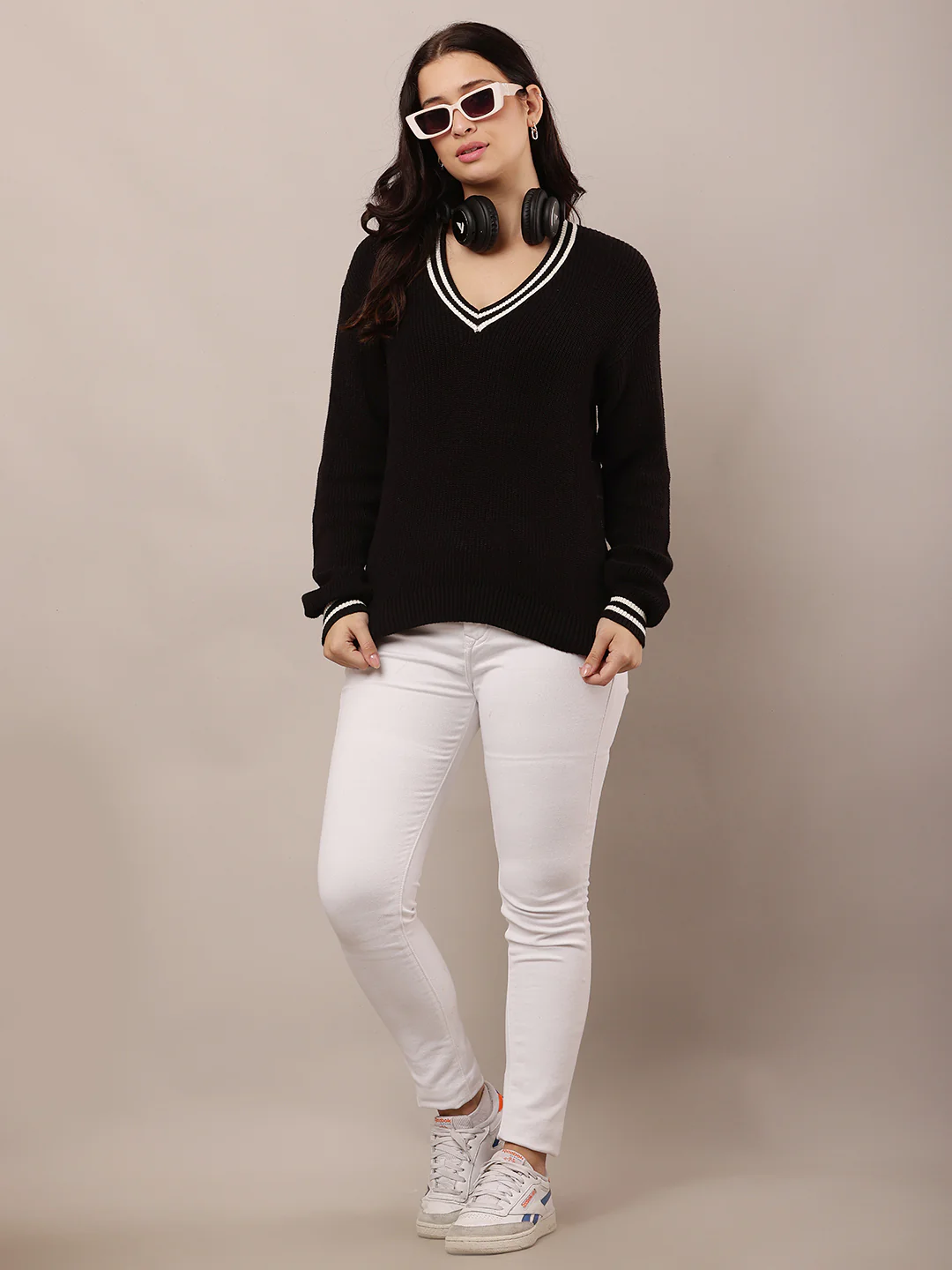 Women Black V-Neck Ribbed-Knit Sweater - Image 3