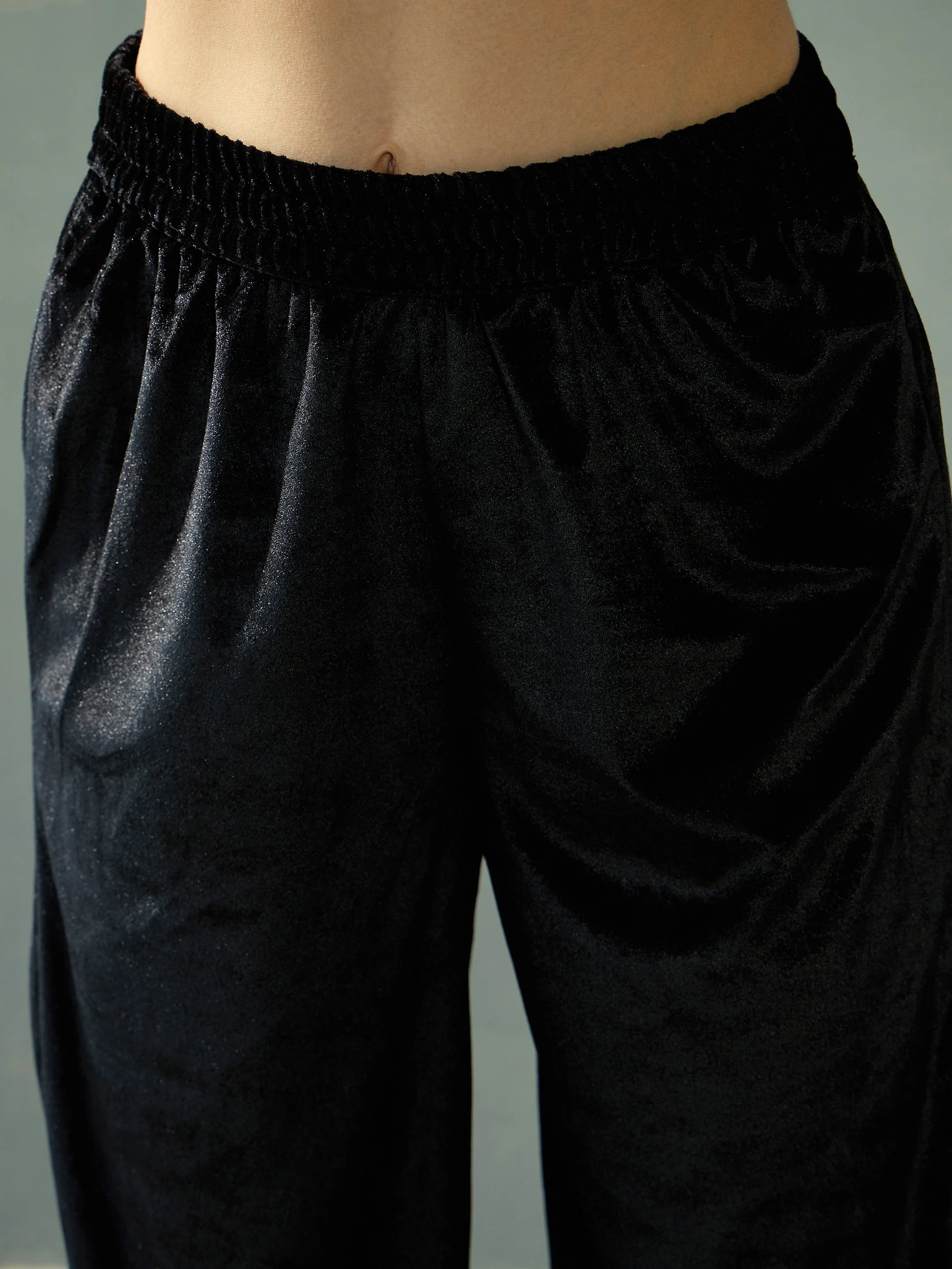 Women Black Velvet Elasticated Pants - Image 4