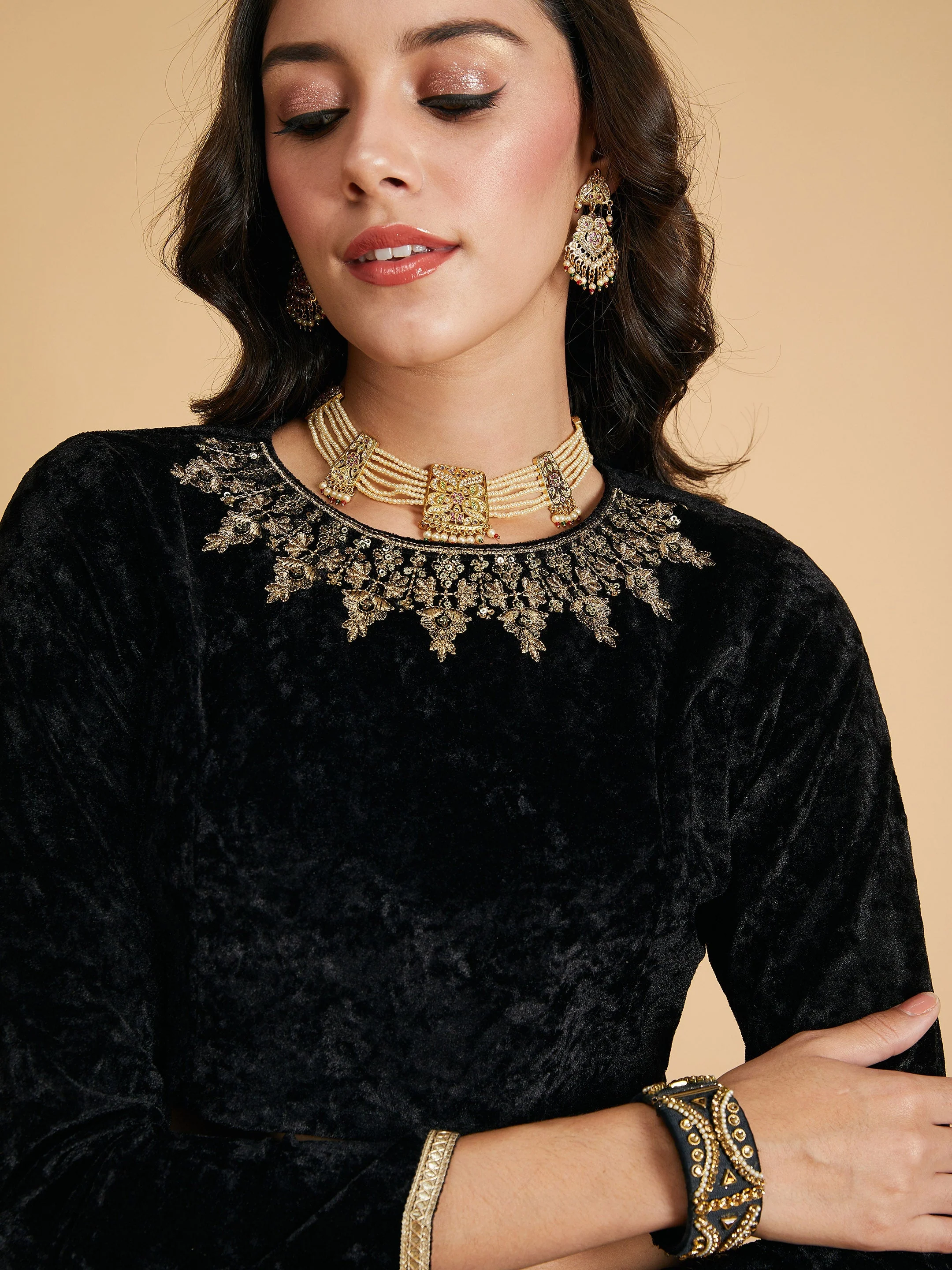 Women Black Velvet Embroidered Full Sleeves Crop Top - Image 4