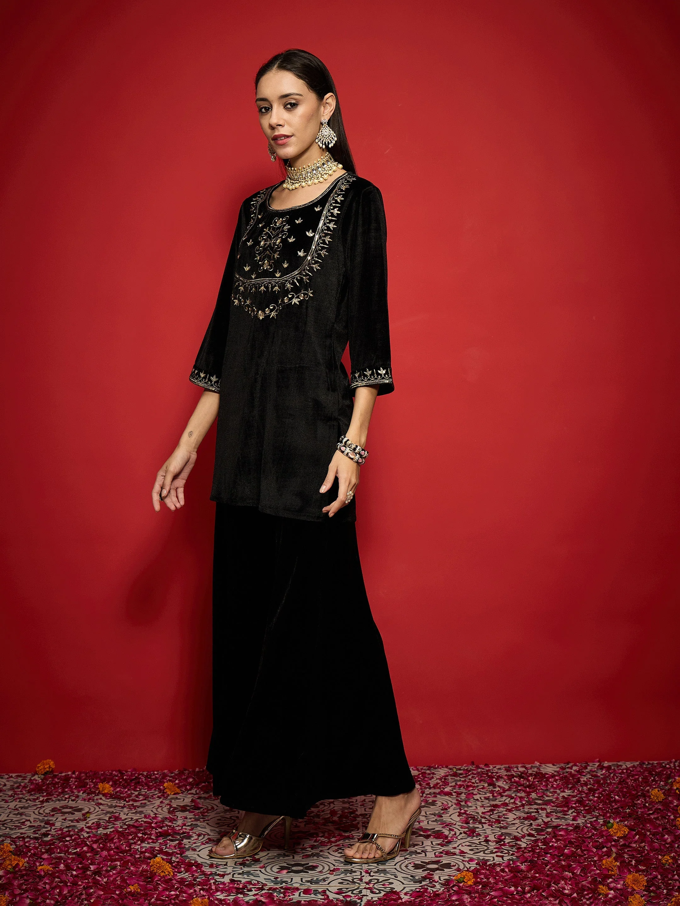Women Black Velvet Embroidered Round Neck Short Kurta - Image 3