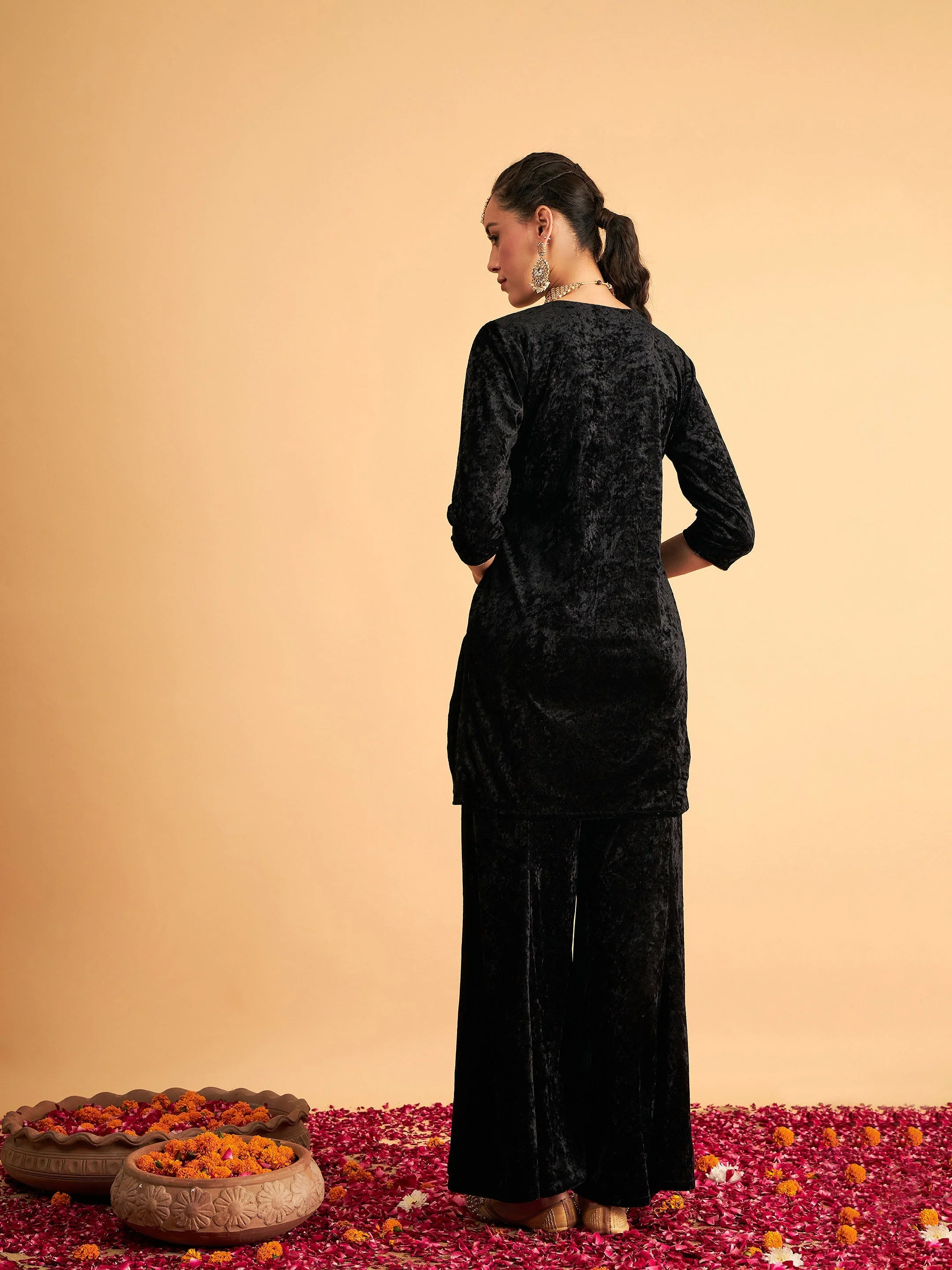 Women Black Velvet Embroidered Short Kurta With Palazzos - Image 5