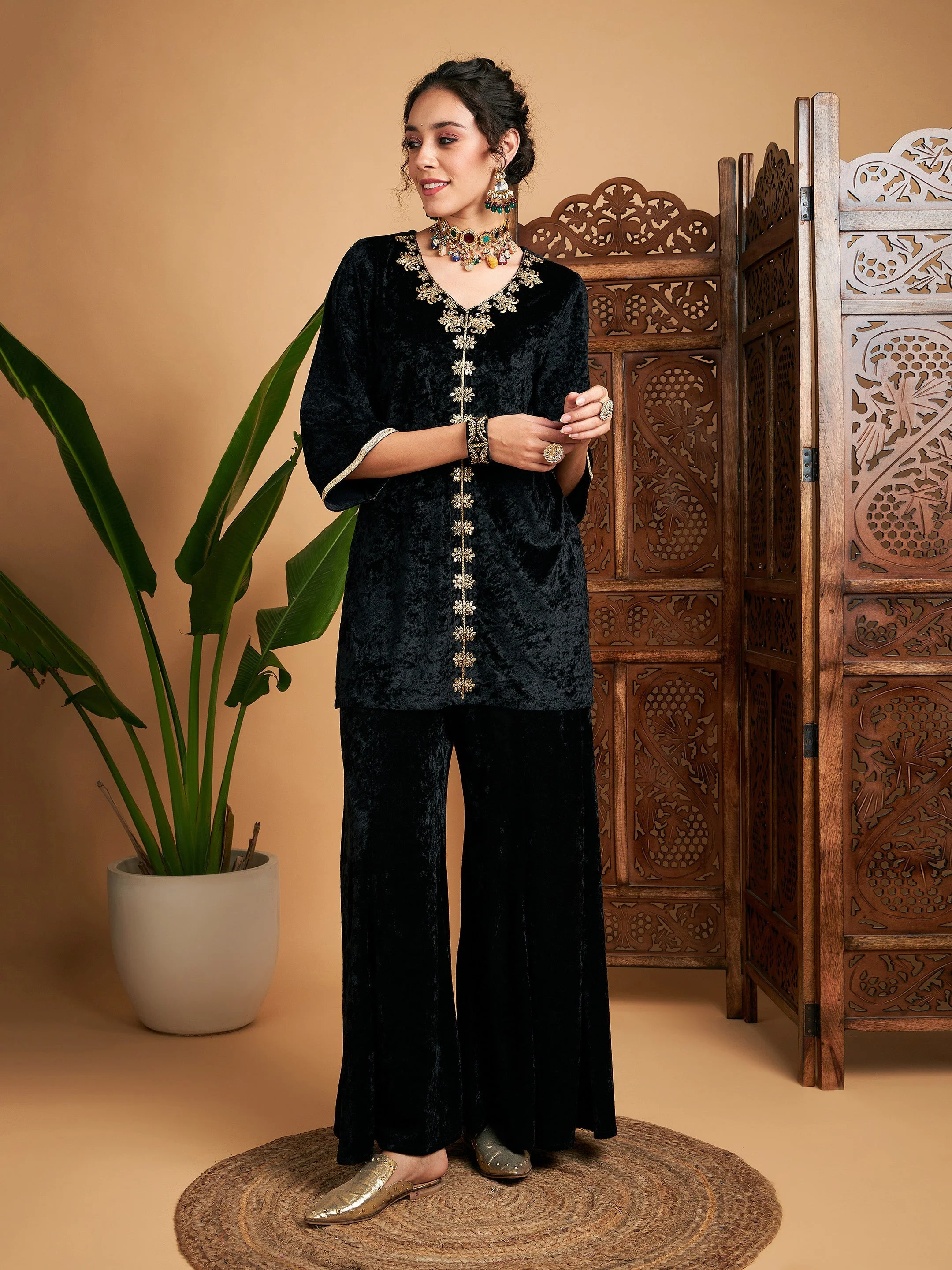 Women Black Velvet Embroidered Short Kurta With Palazzos - Image 6