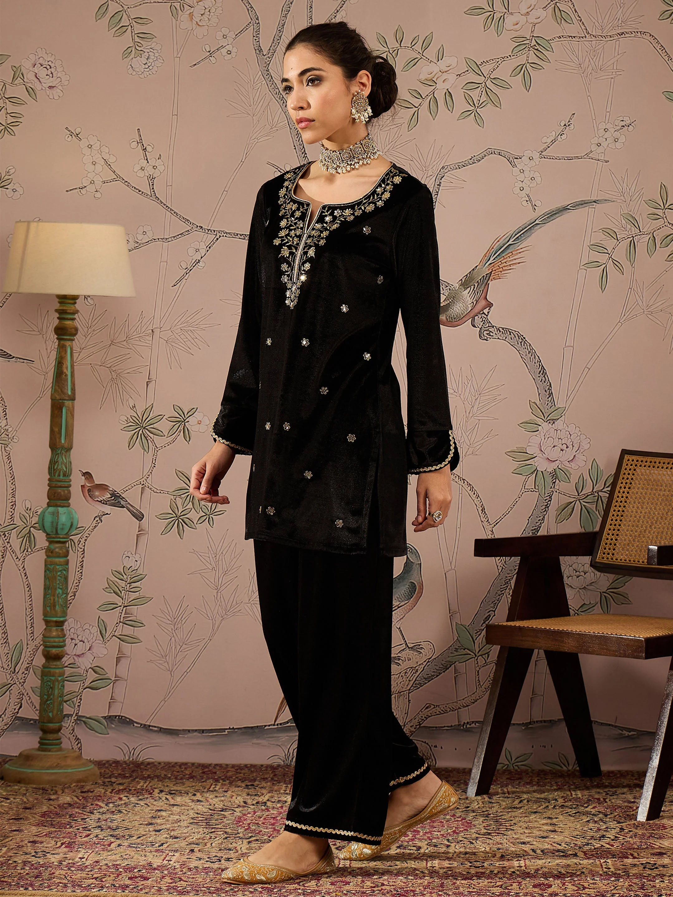 Women Black Velvet Embroidered Short Kurta With Straight Pants - Image 3