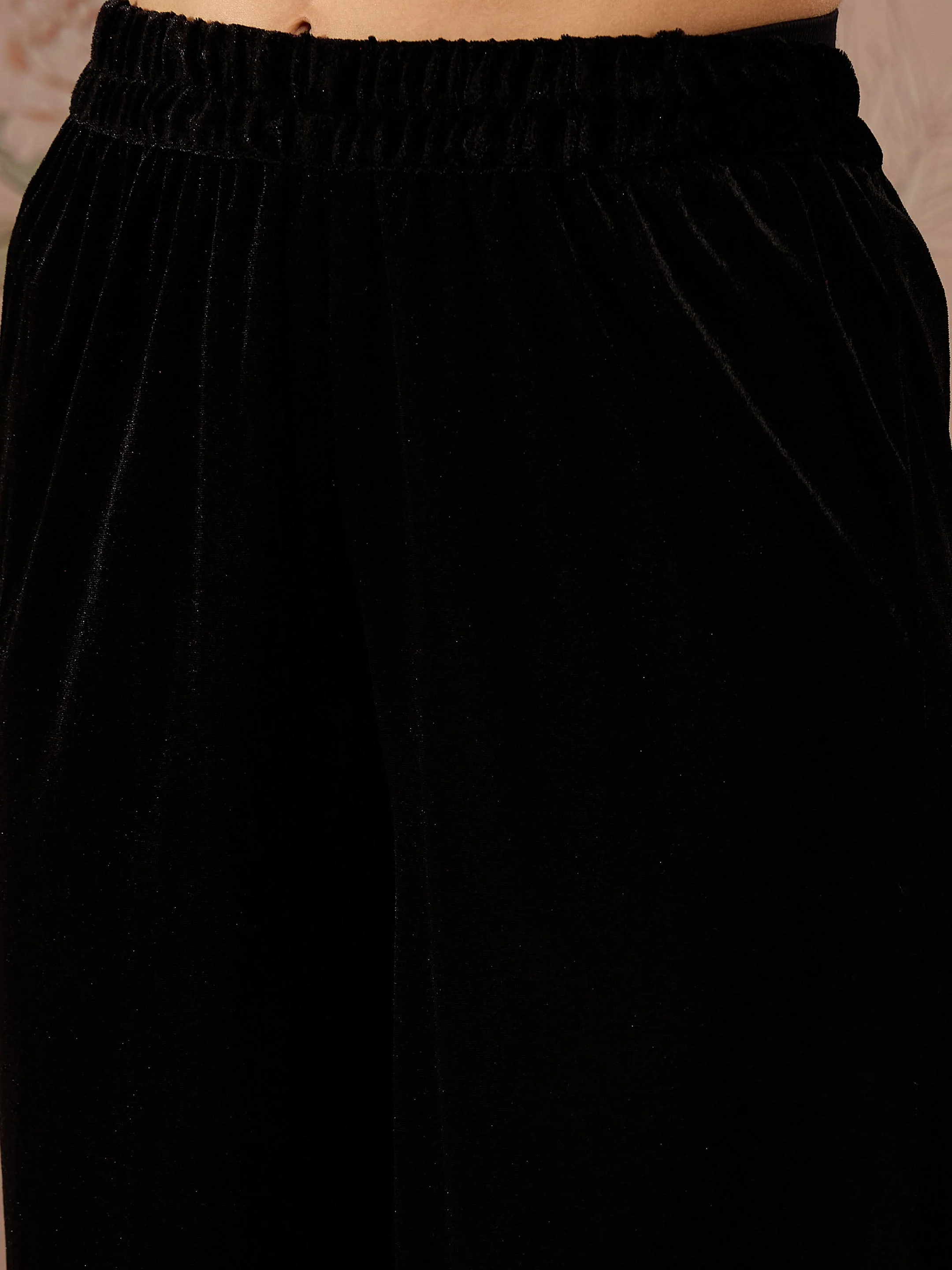 Women Black Velvet Embroidered Short Kurta With Straight Pants - Image 5