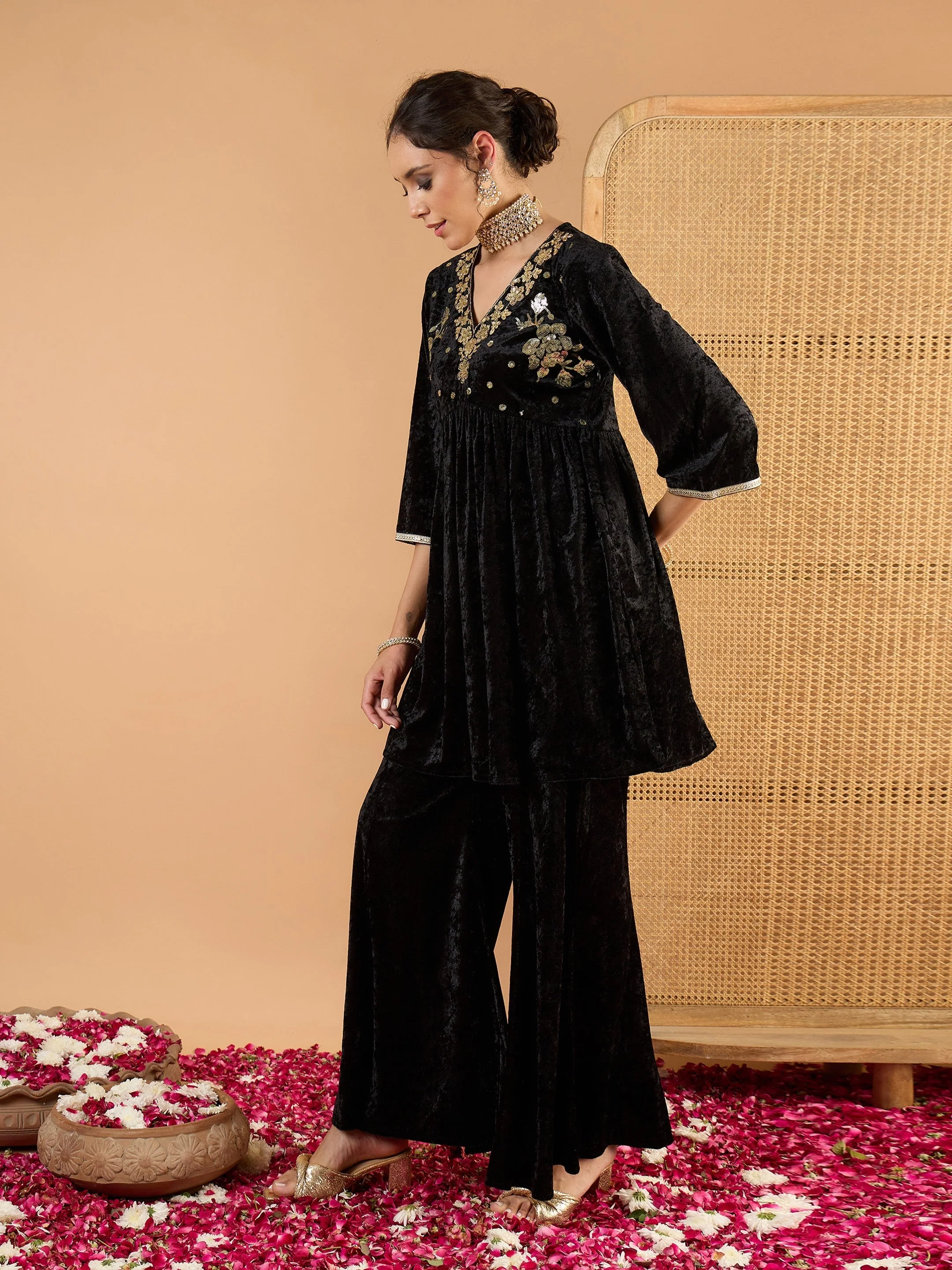 Women Black Velvet Embroidered V Neck Peplum Top With Palazzos - Image 3
