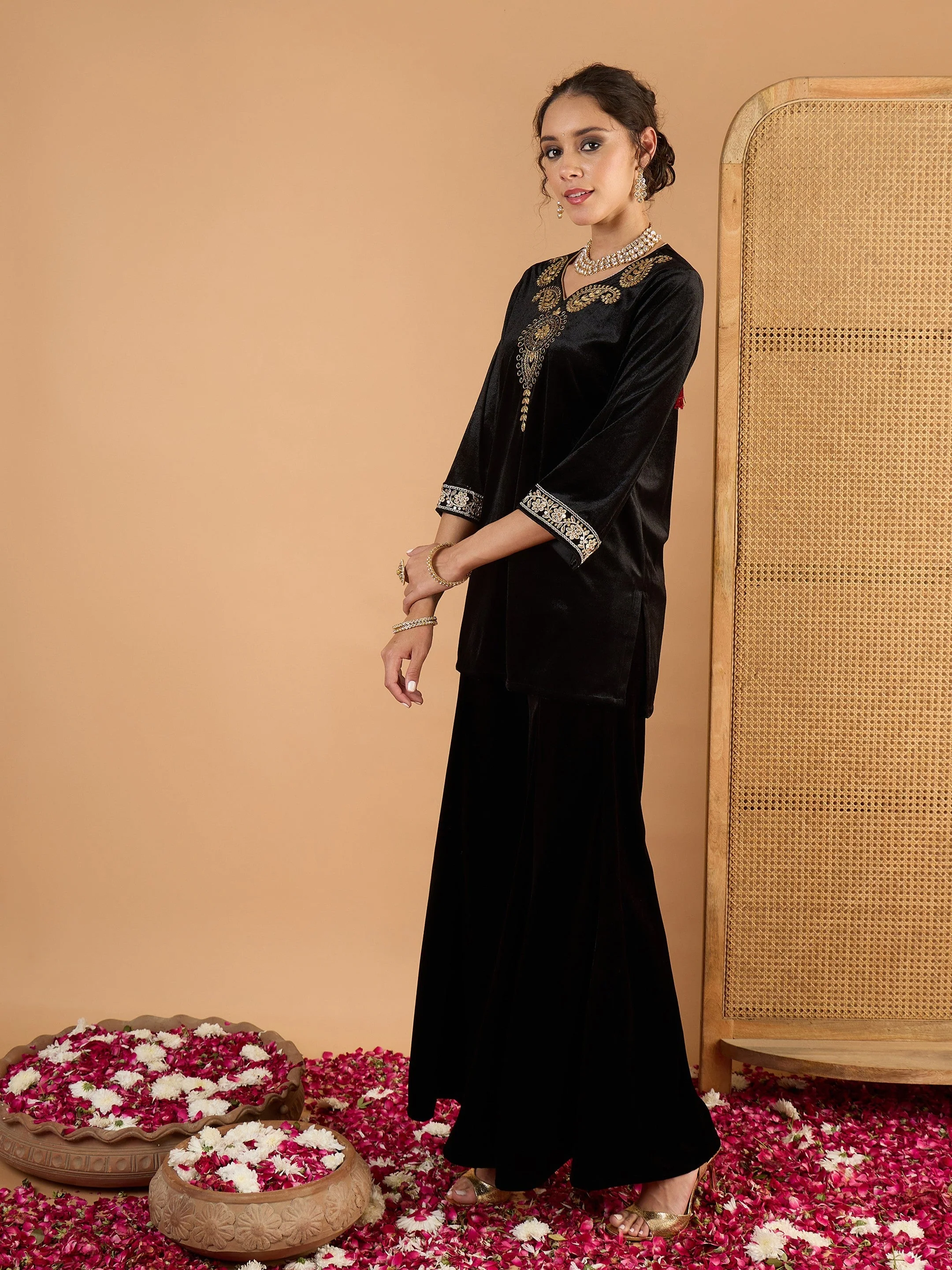 Women Black Velvet Embroidered V Neck Short Kurta With Palazzos - Image 3