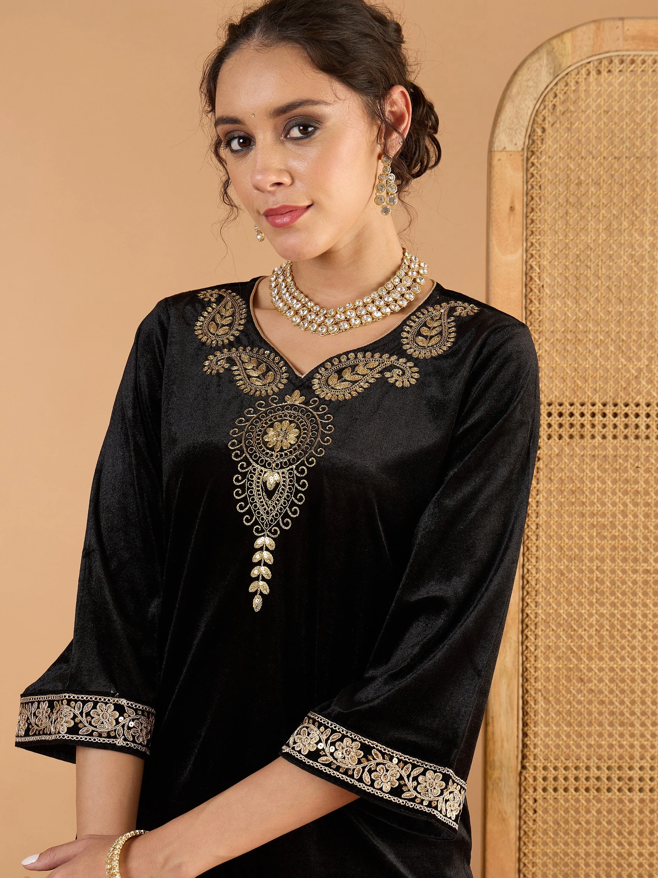 Women Black Velvet Embroidered V Neck Short Kurta With Palazzos - Image 4