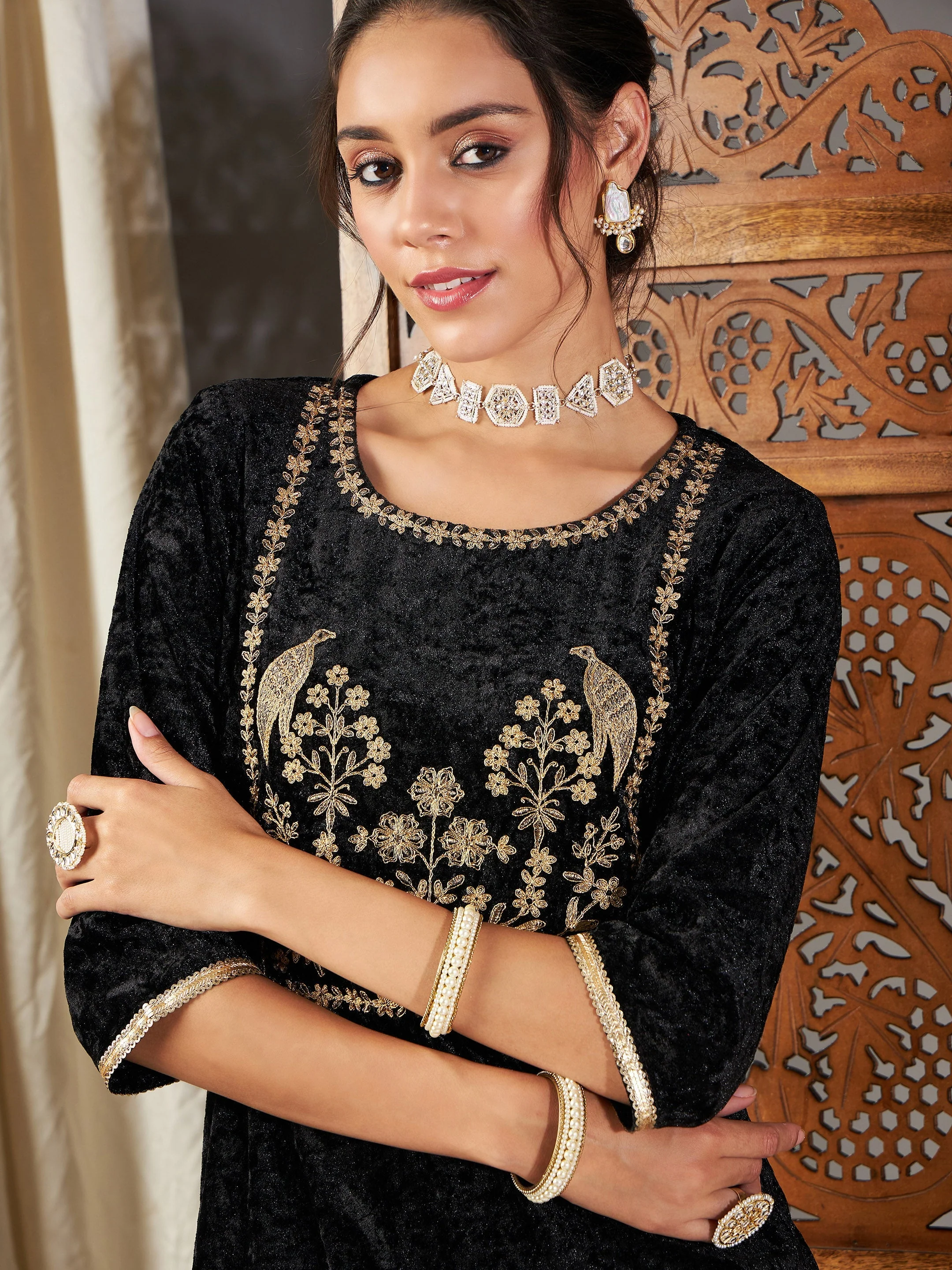 Women Black Velvet Embroidered Yoke Short Kurta - Image 4