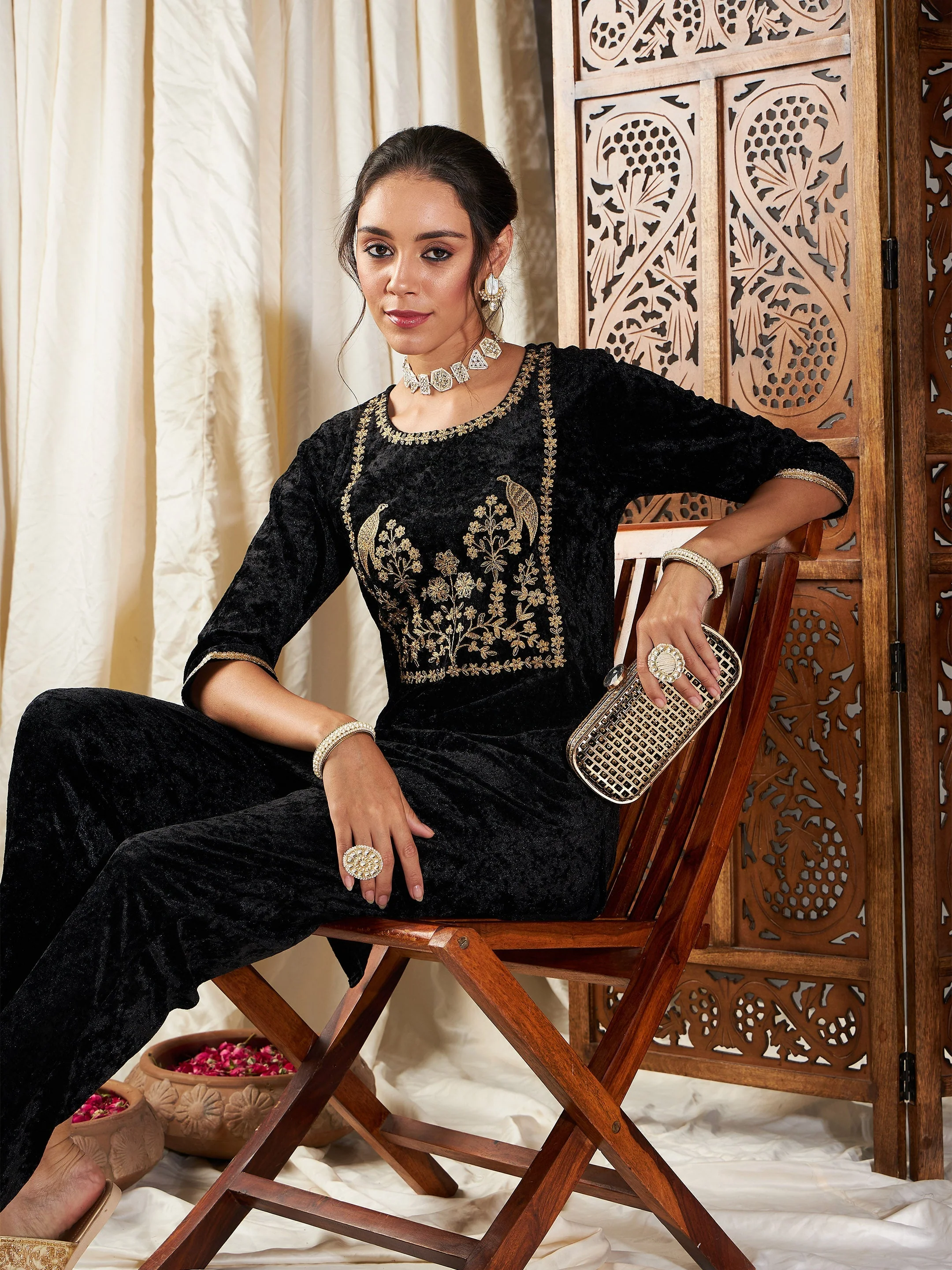 Women Black Velvet Embroidered Yoke Short Kurta With Pants - Image 2
