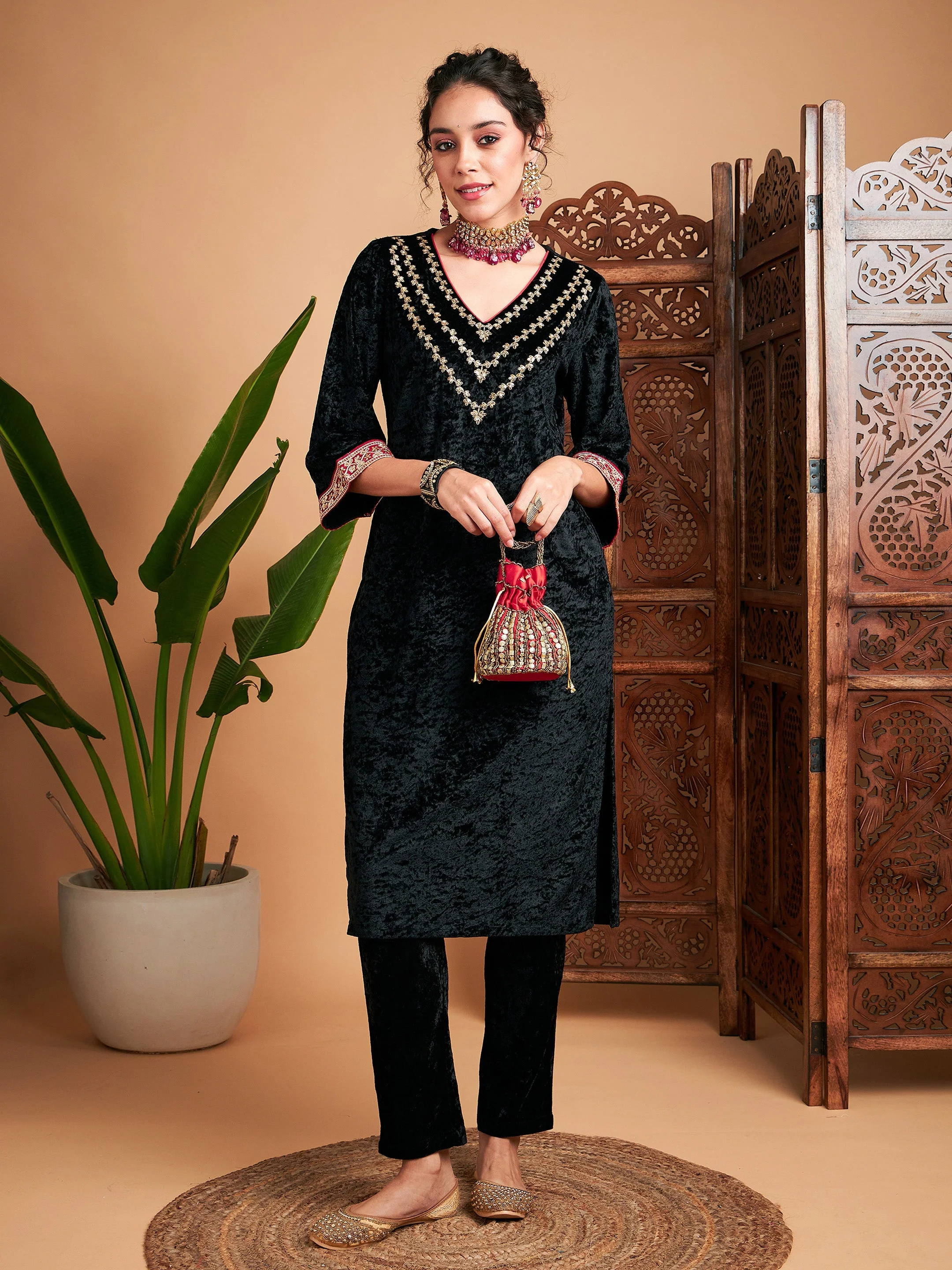 Women Black Velvet Embroidered Yoke Straight Kurta - Image 6