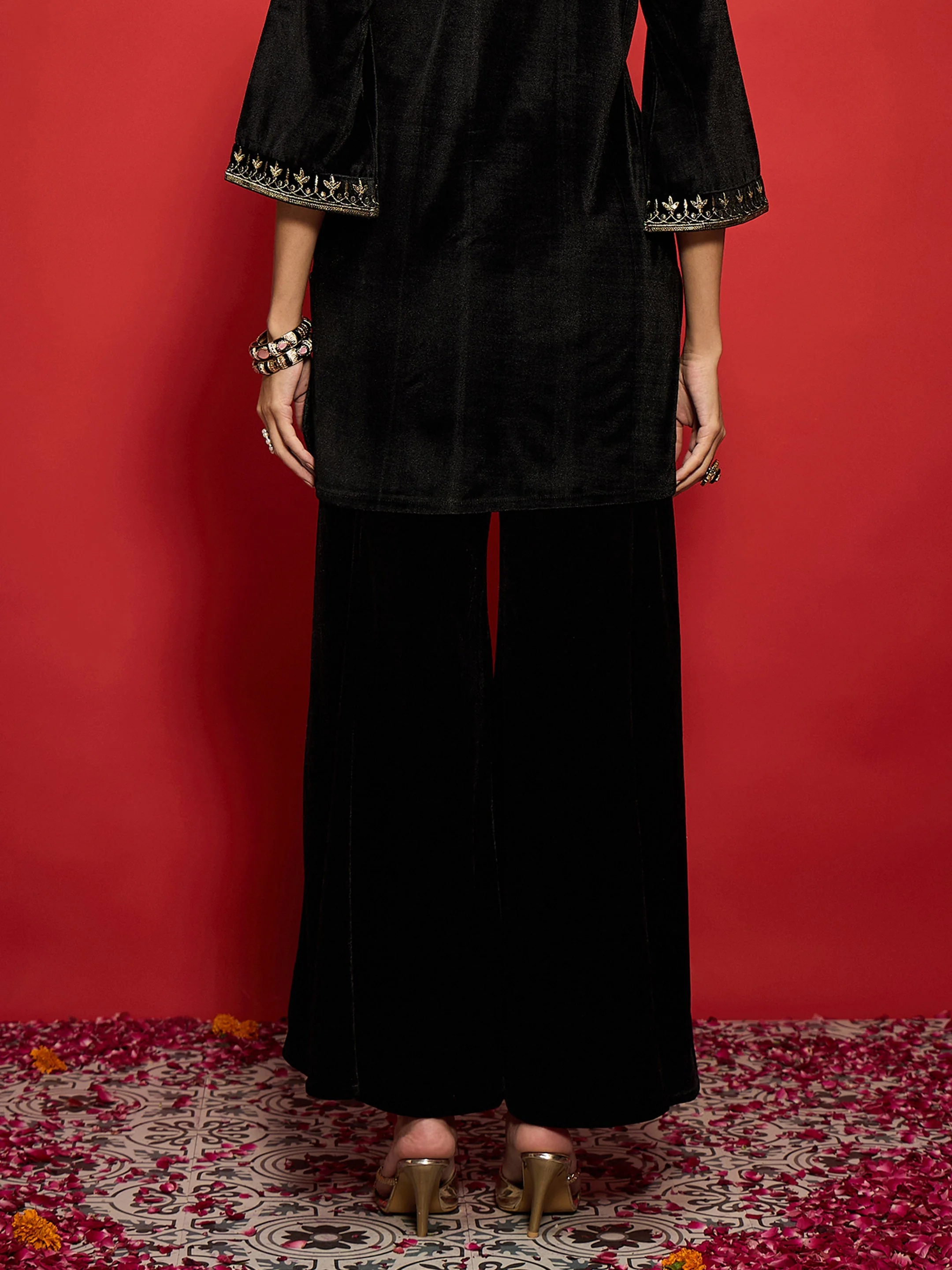 Women Black Velvet Flared Palazzos - Image 5