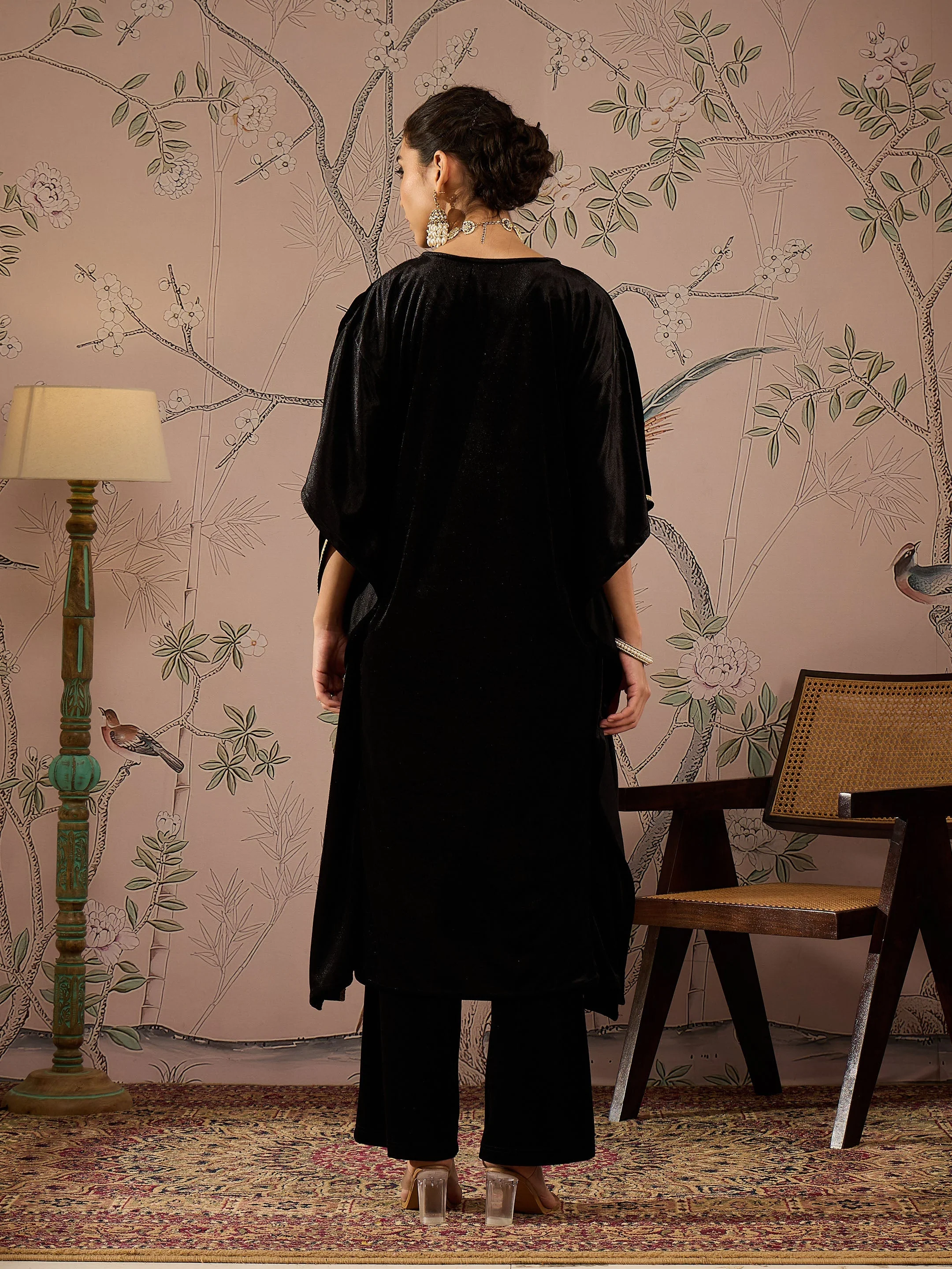 Women Black Velvet Front Embroidered Kaftan Kurta - Image 5