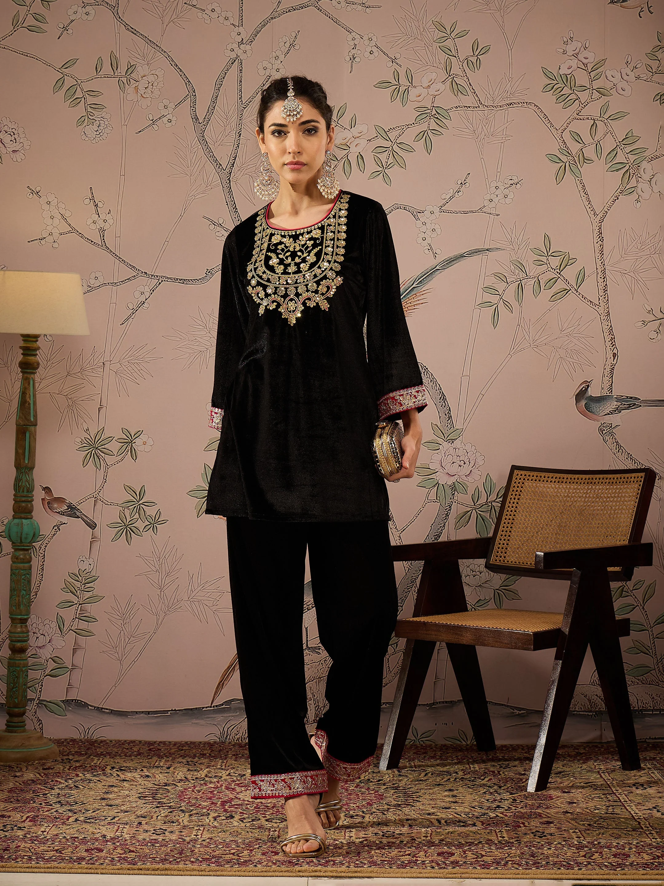 Women Black Velvet Hem Embroidered Elasticated Straight Pants - Image 2