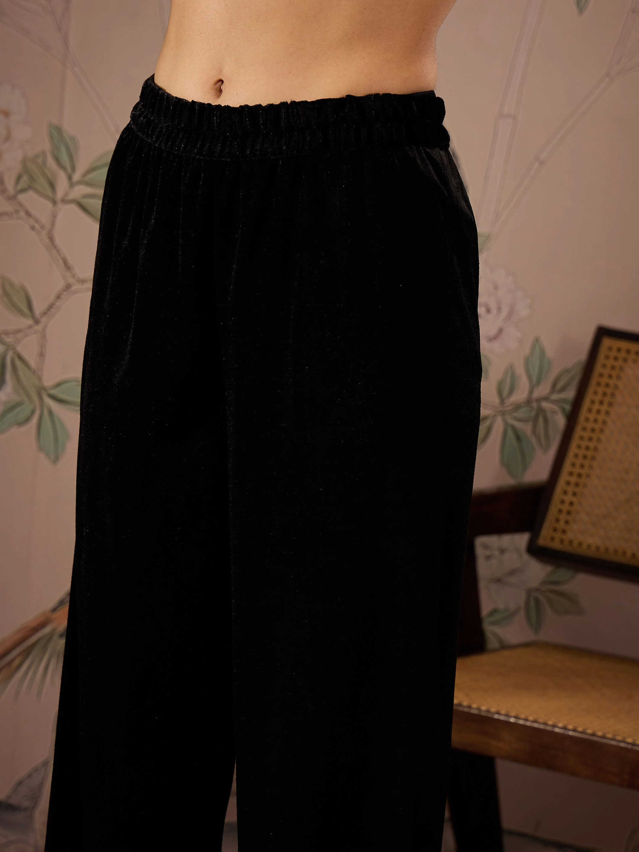 Women Black Velvet Hem Embroidered Elasticated Straight Pants - Image 4
