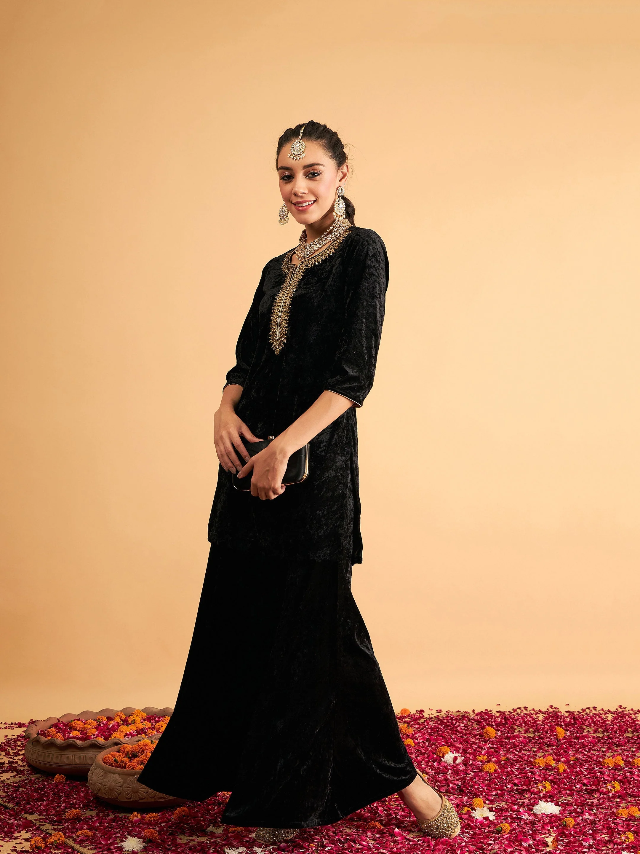 Women Black Velvet Palazzo Pants - Image 2
