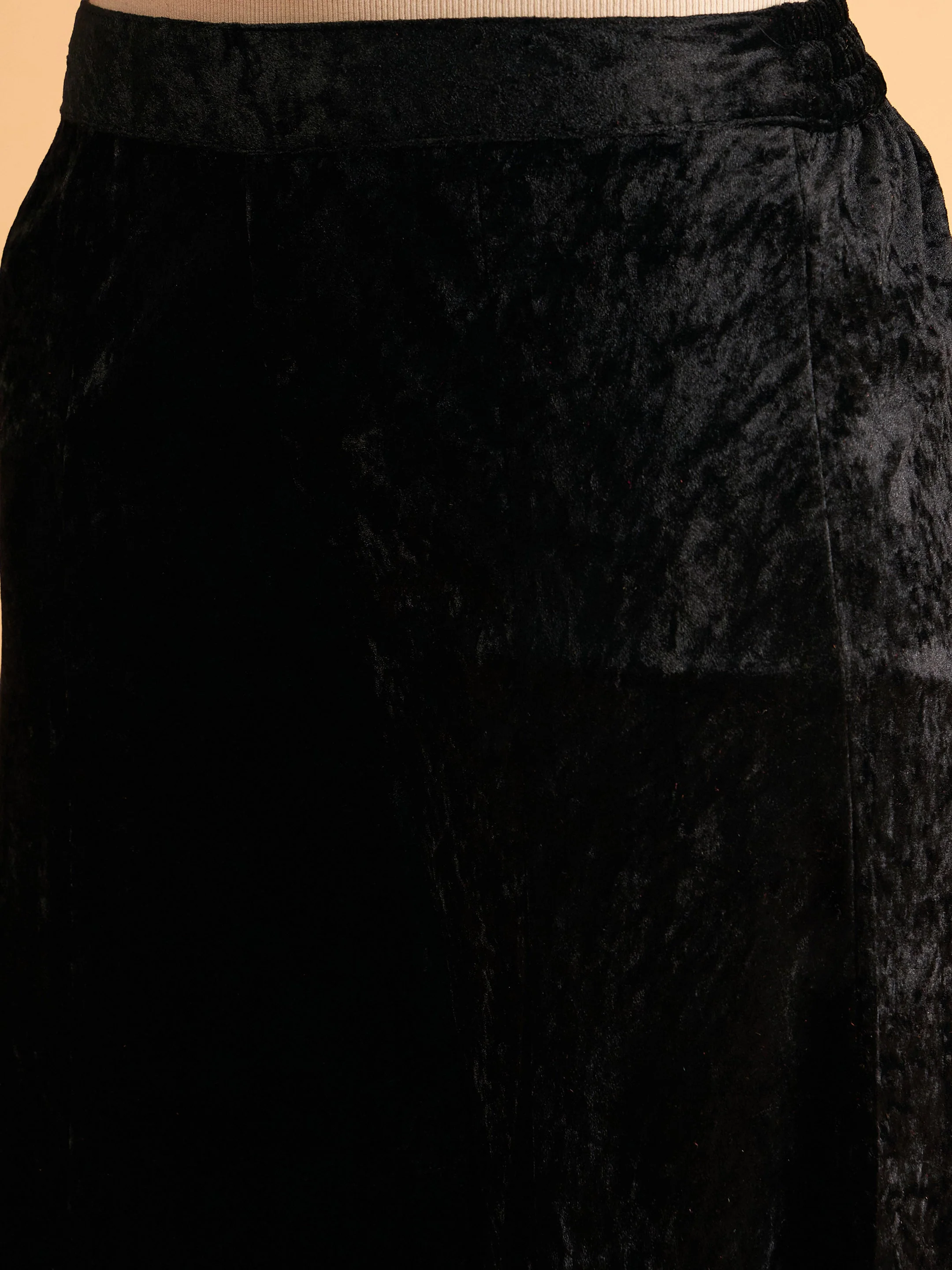 Women Black Velvet Palazzo Pants - Image 4