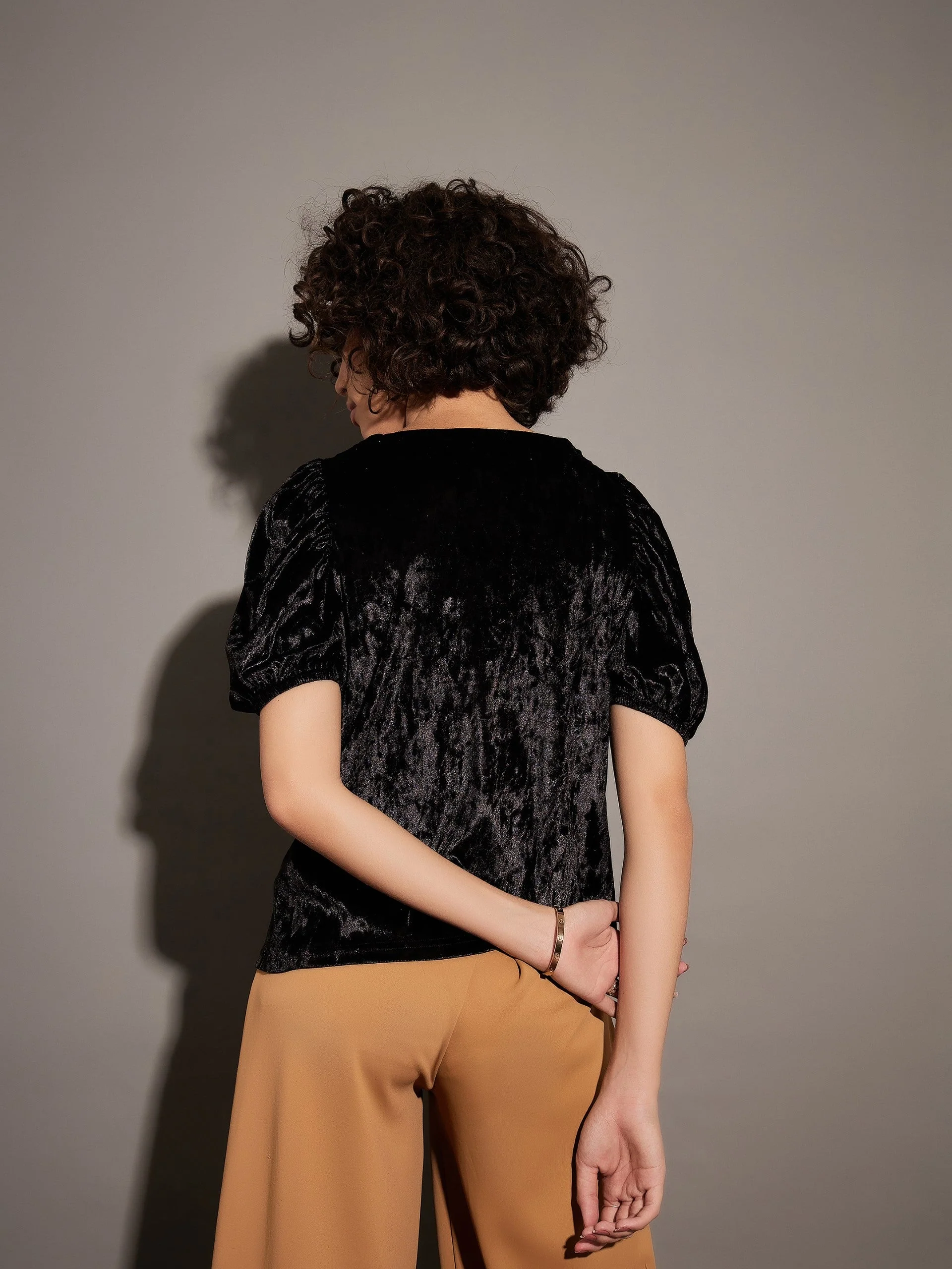 Women Black Velvet Puff Sleeves Top - Image 5