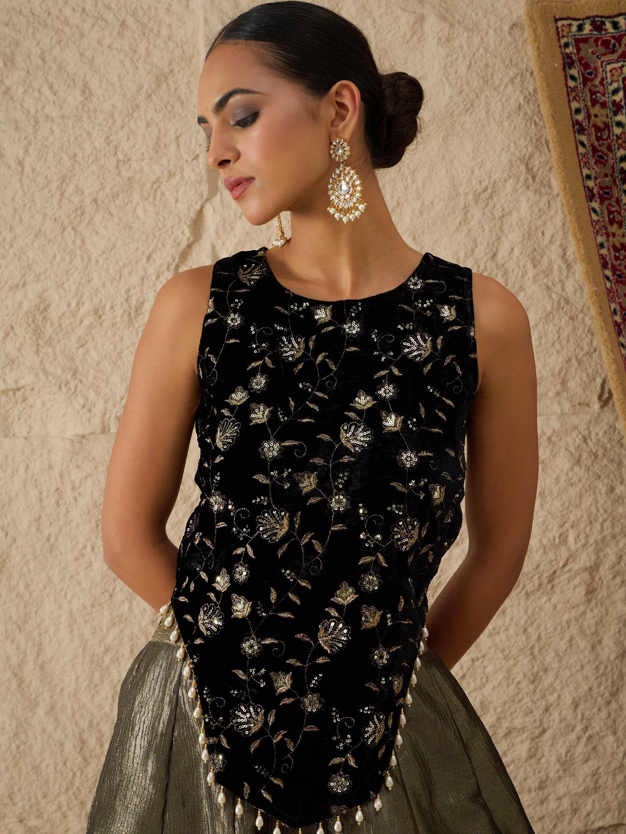 Women Black Velvet Top With Crinkled Anarkali Skirt - Image 3