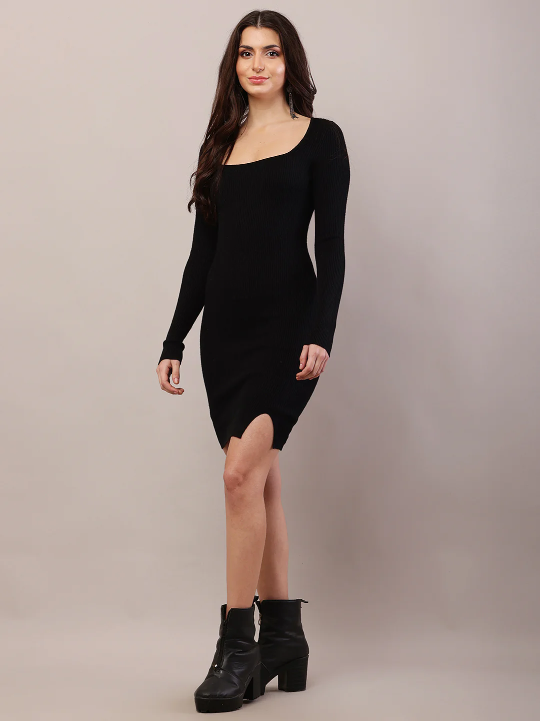 Women black viscose full sleeve bodycon dress - Image 3
