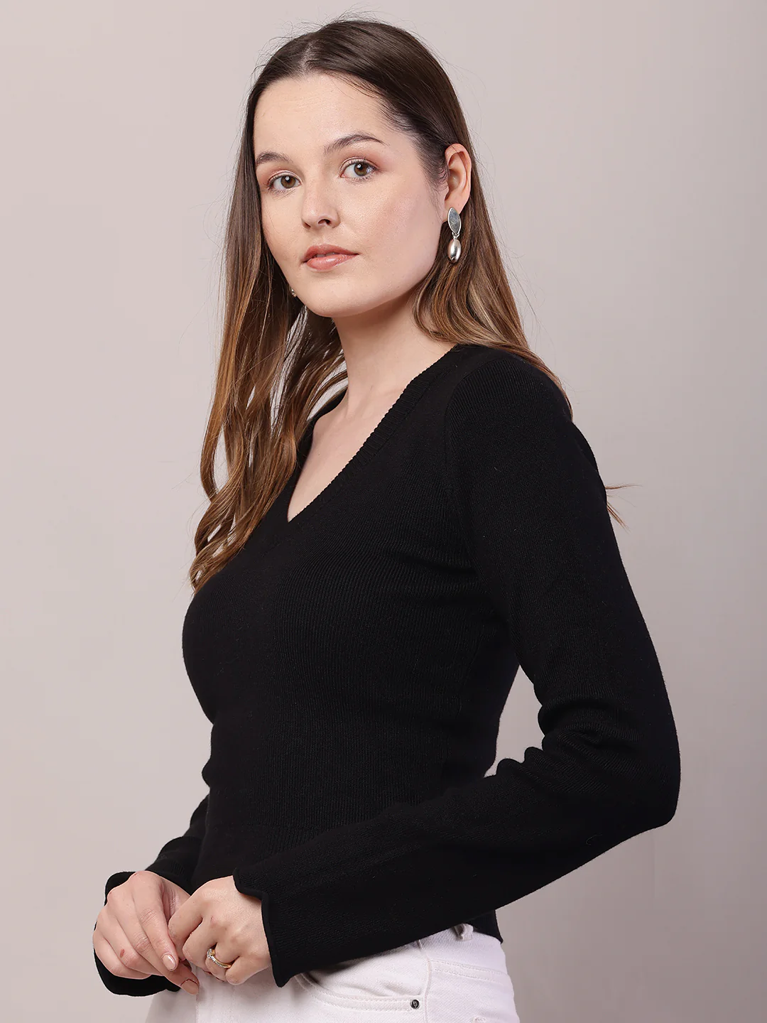 Women Black Viscose Full Sleeve V-Neck Sweater - Image 2
