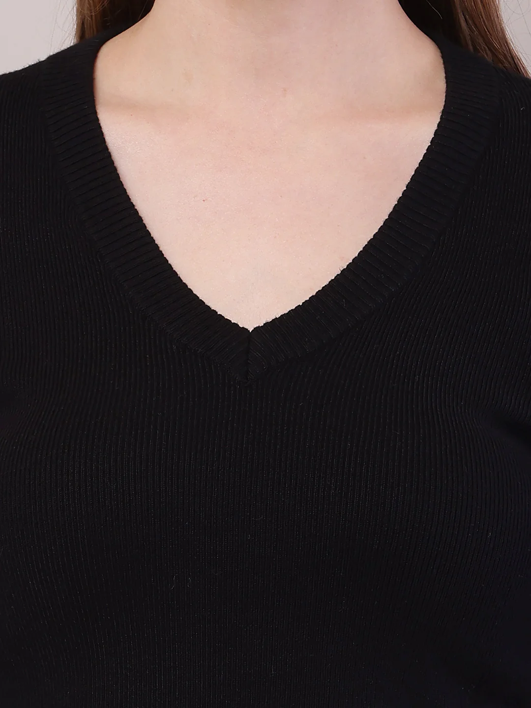 Women Black Viscose Full Sleeve V-Neck Sweater - Image 5