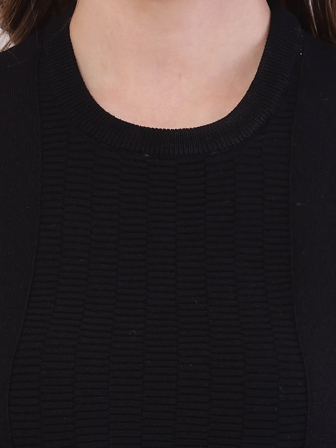 Women Black Viscose Sleeveless Round Neck Crop Top - Image 5