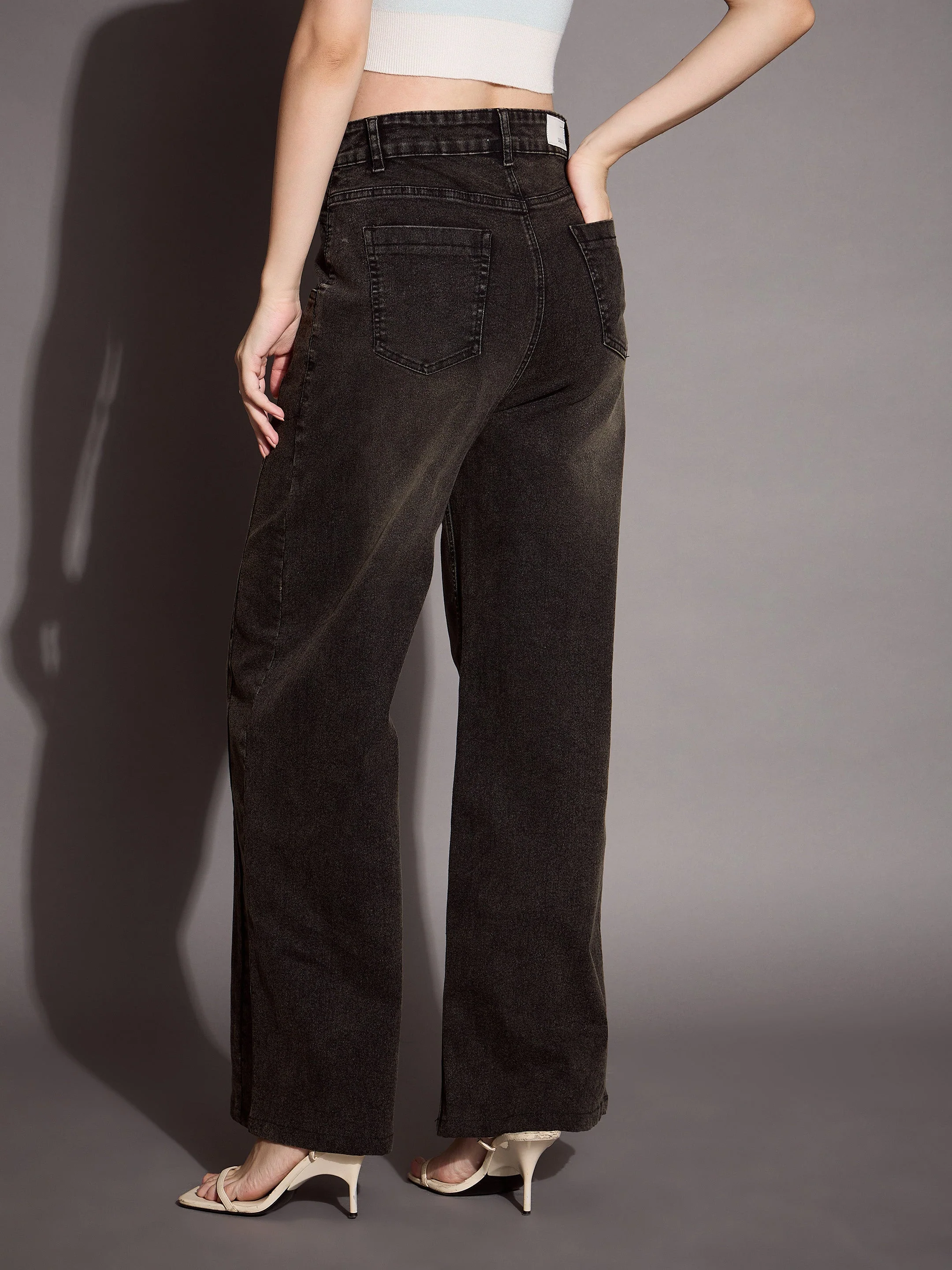 Women Black Wash Front Seam Straight Fit Jeans - Image 5