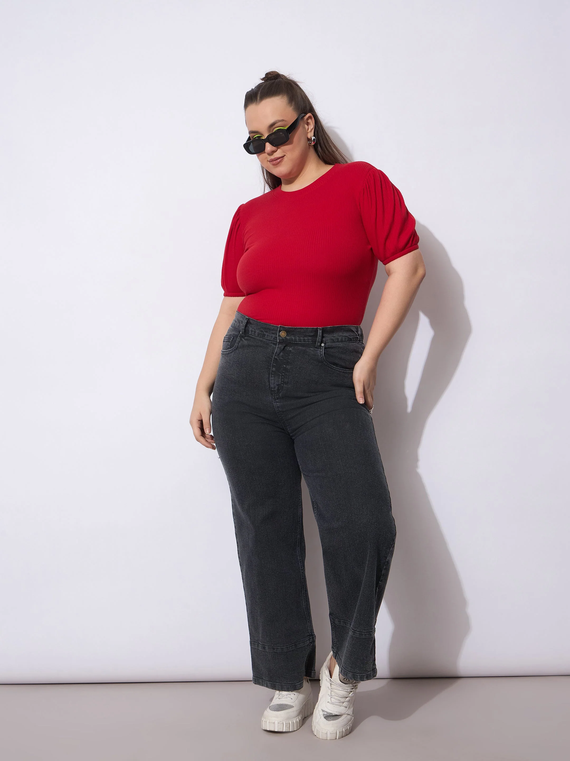 Women Black Wash Hem Seam Straight Fit Jeans - Image 2