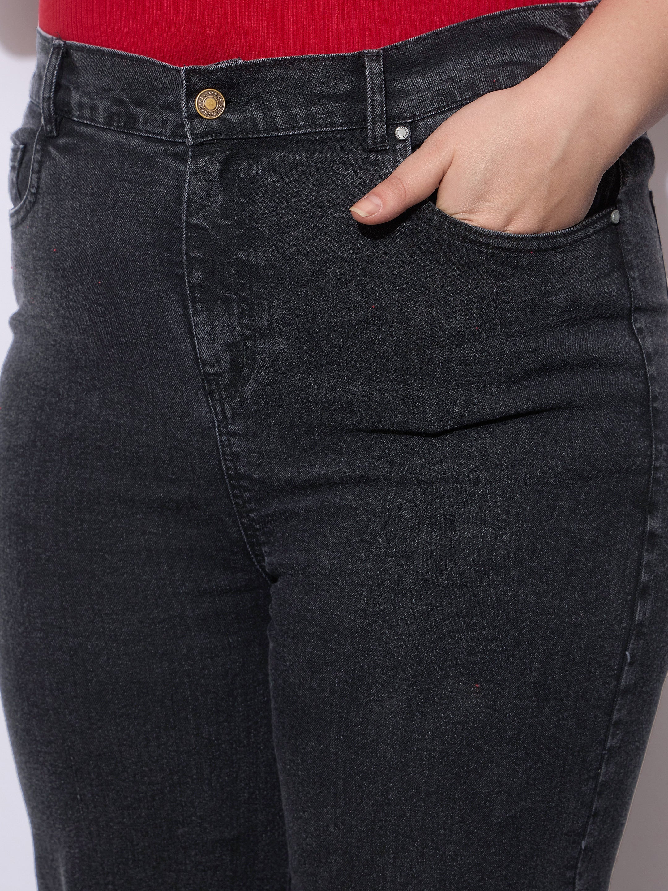 Women Black Wash Hem Seam Straight Fit Jeans - Image 4