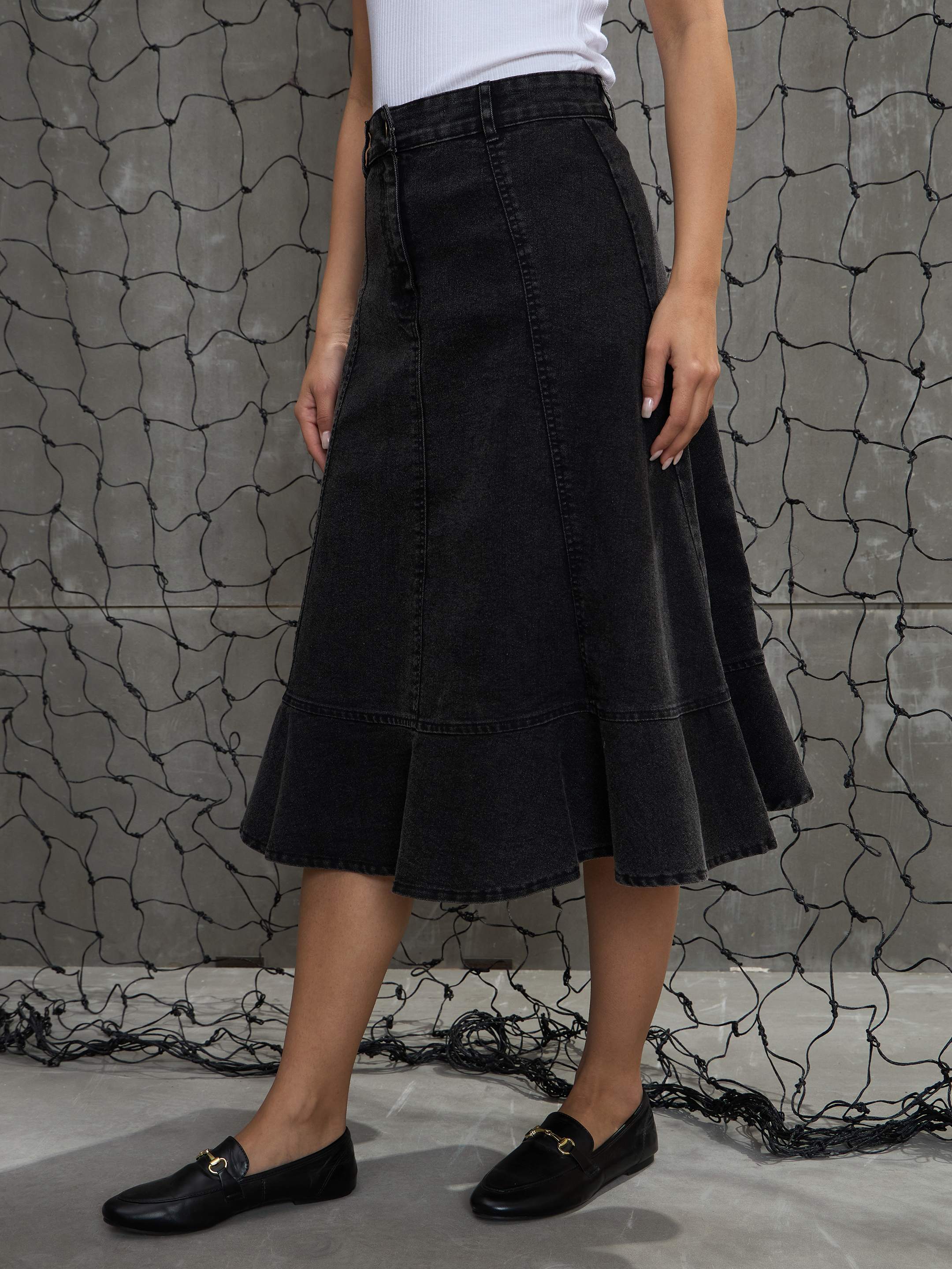 Women Black Washed Denim Flared Hem Skirt - Image 3