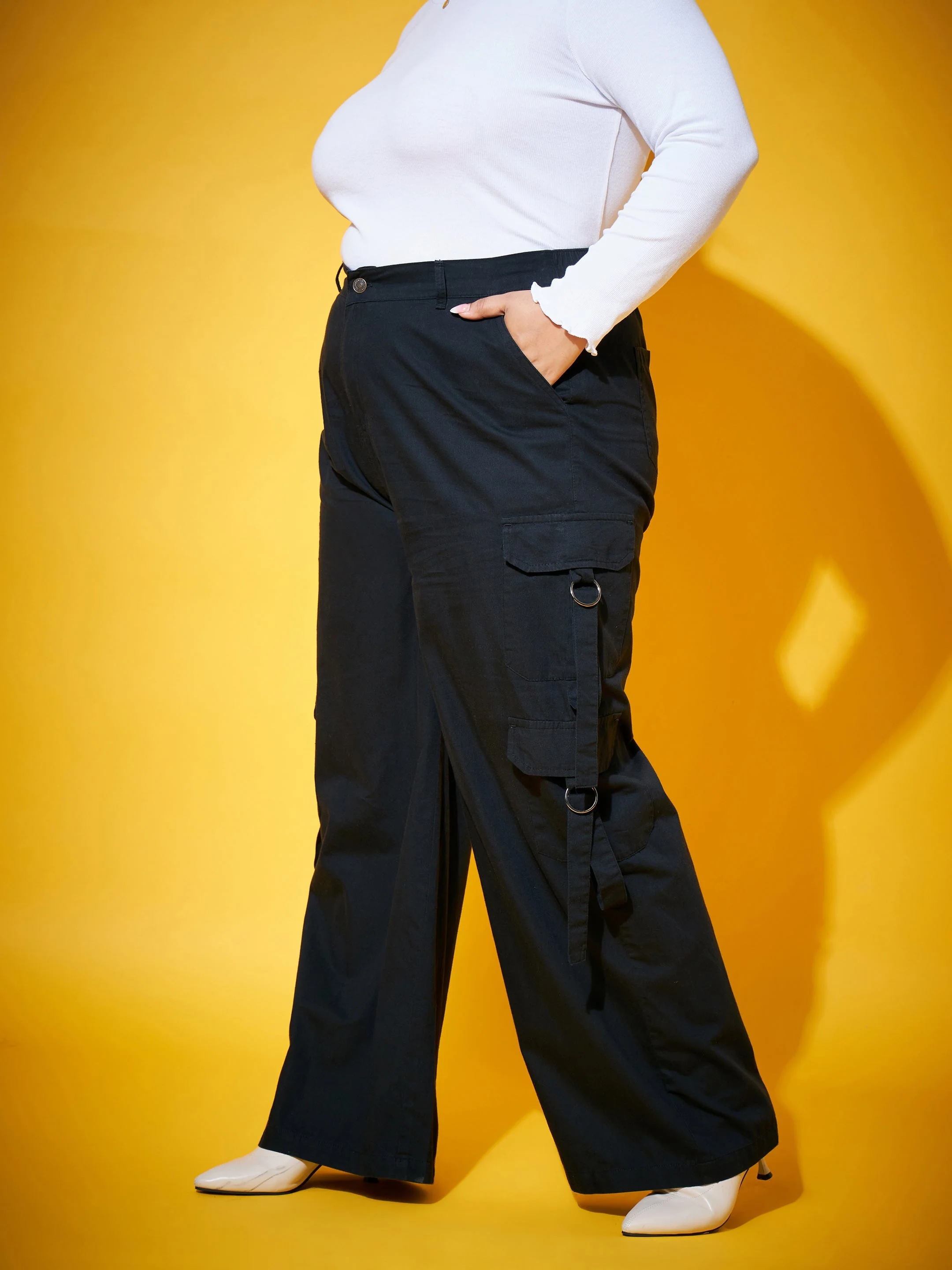Women Black Washed Tencel Pocket Cargo Pants - Image 3