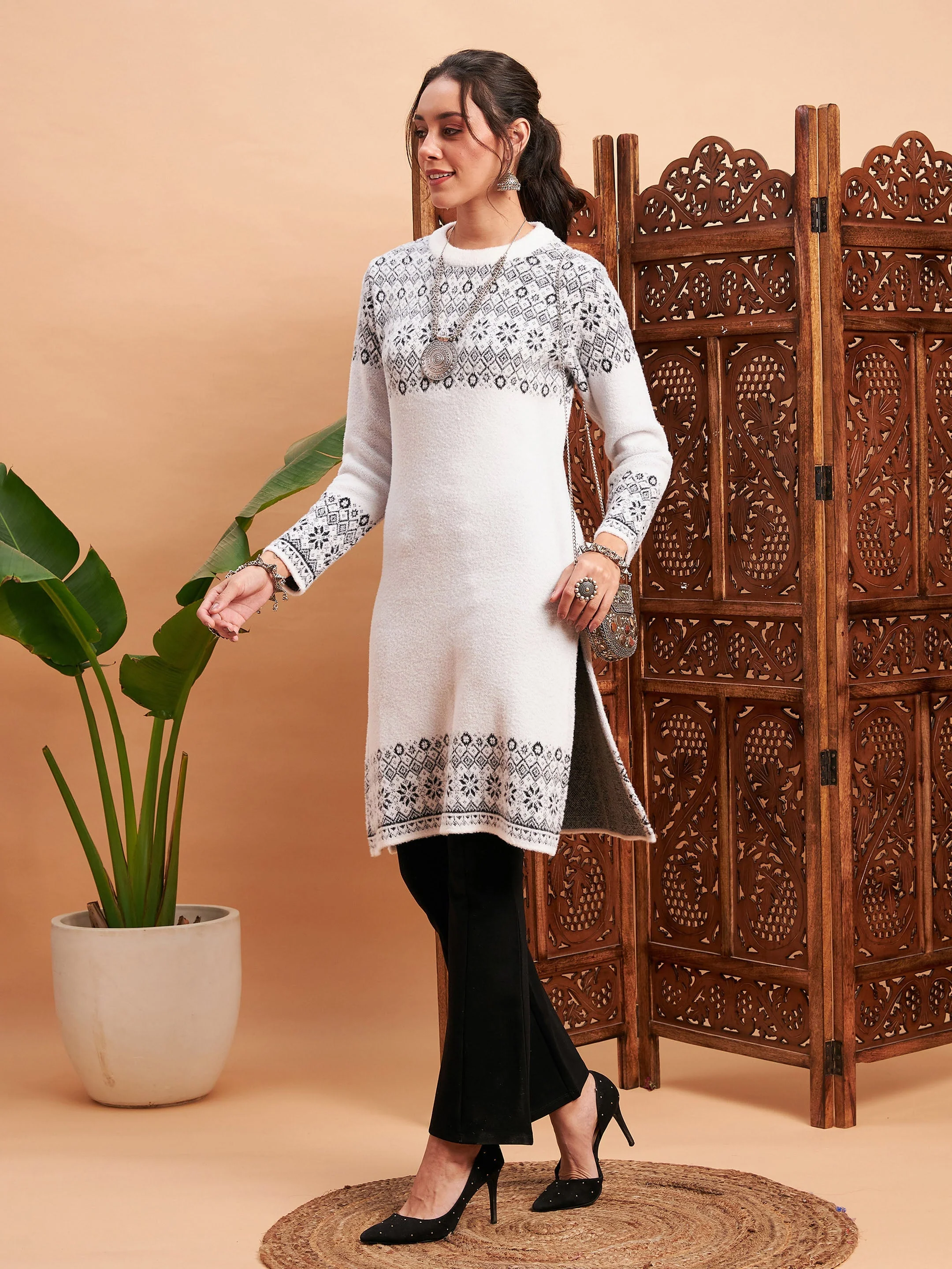 Women Black & White Hair Wool Straight Kurta - Image 3